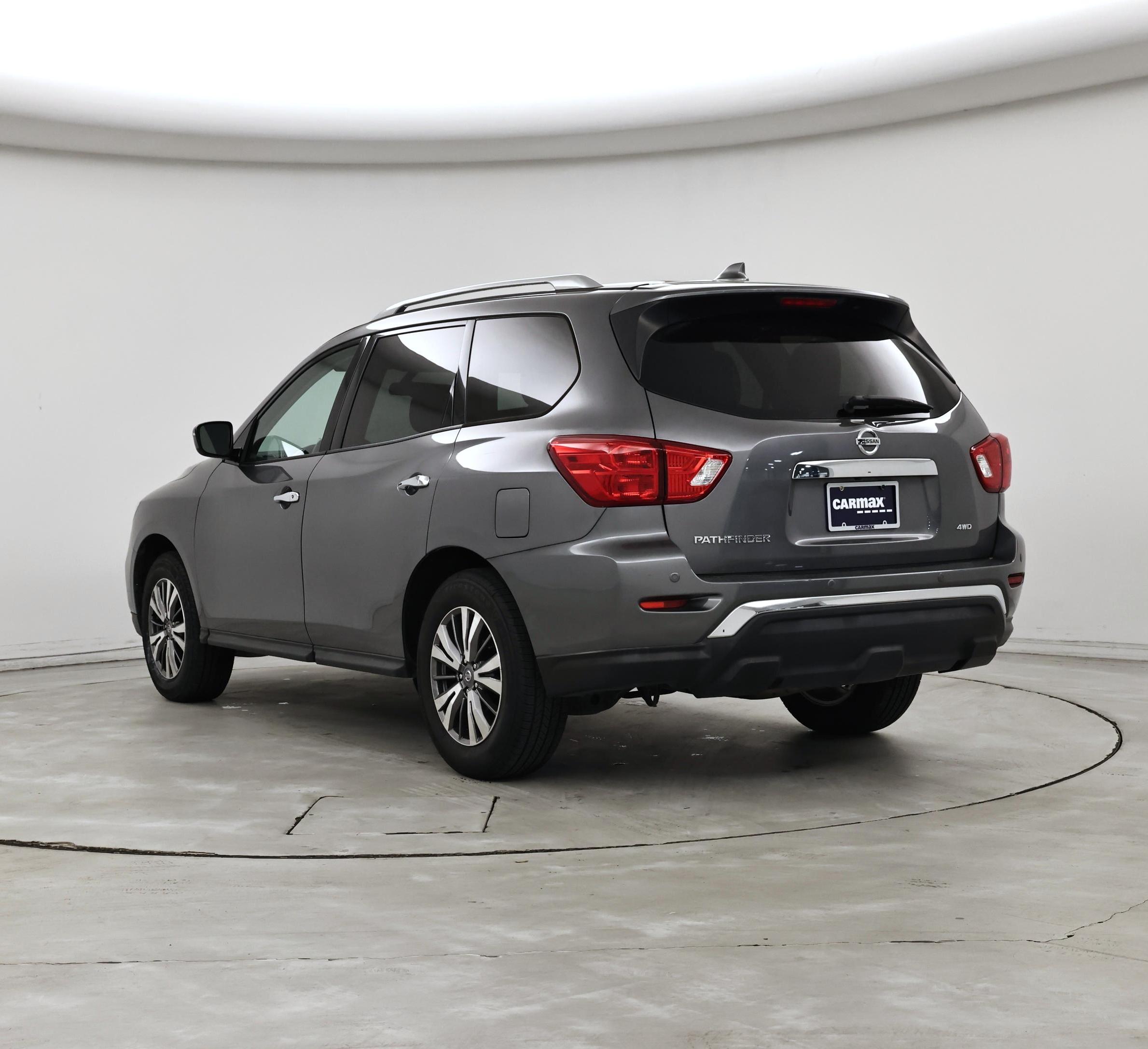 Thumbnail: 2020 Nissan Pathfinder - 2