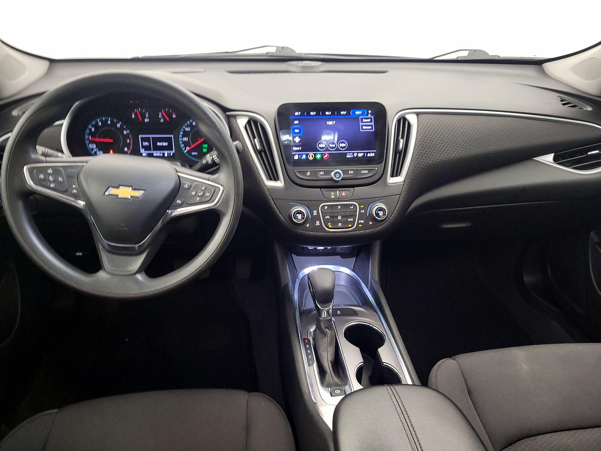 Thumbnail: 2023 Chevrolet Malibu - 9