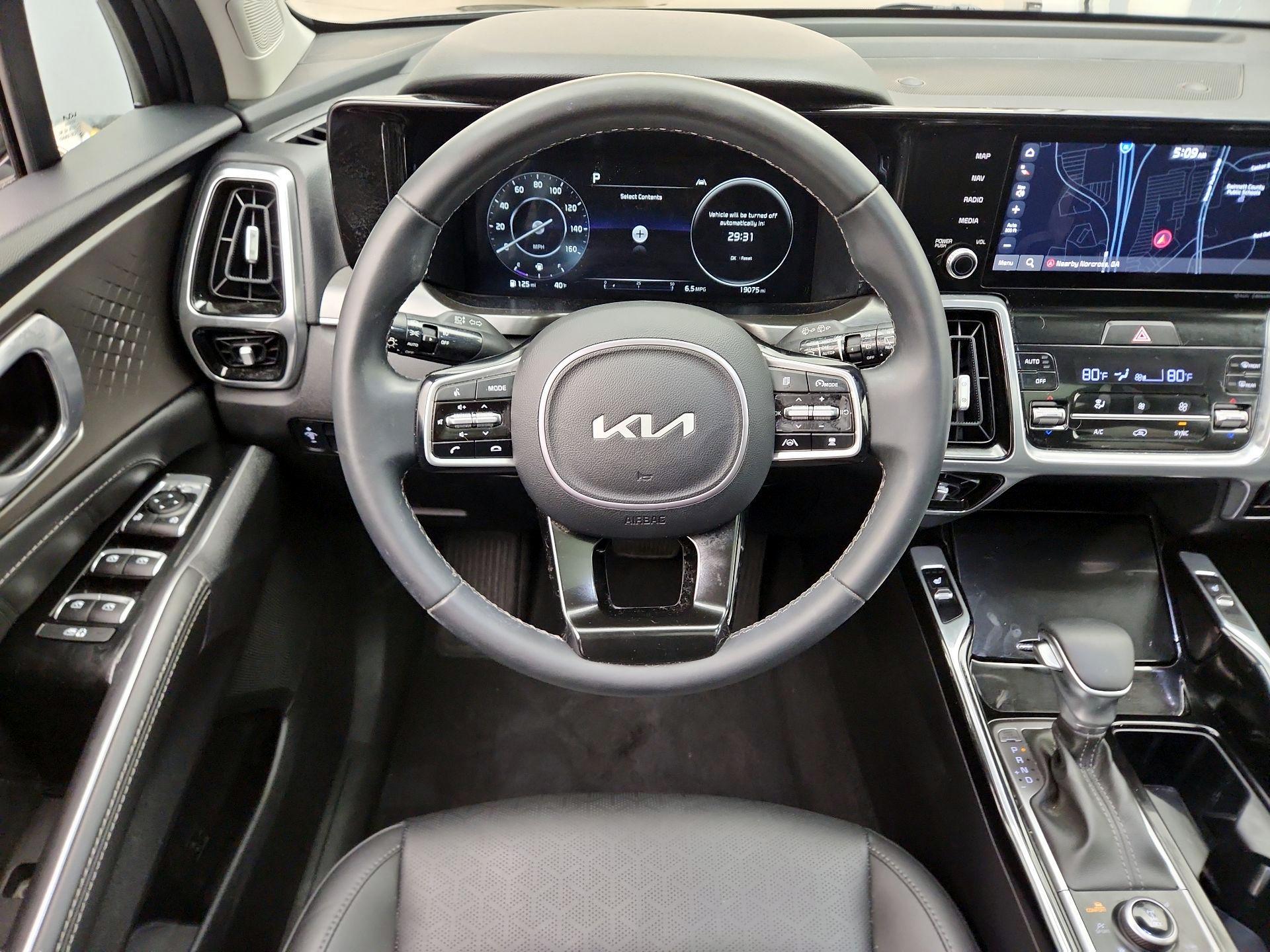 Thumbnail: 2023 Kia Sorento - 10