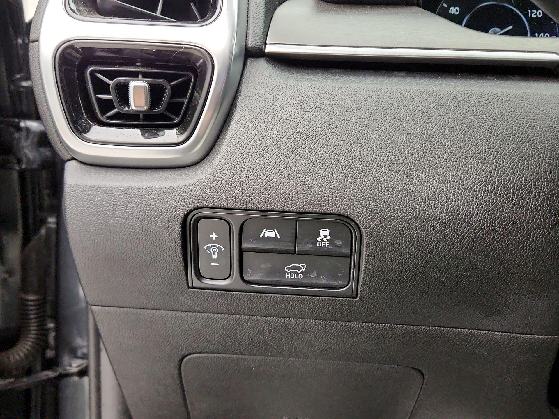 Thumbnail: 2023 Kia Sorento - 13