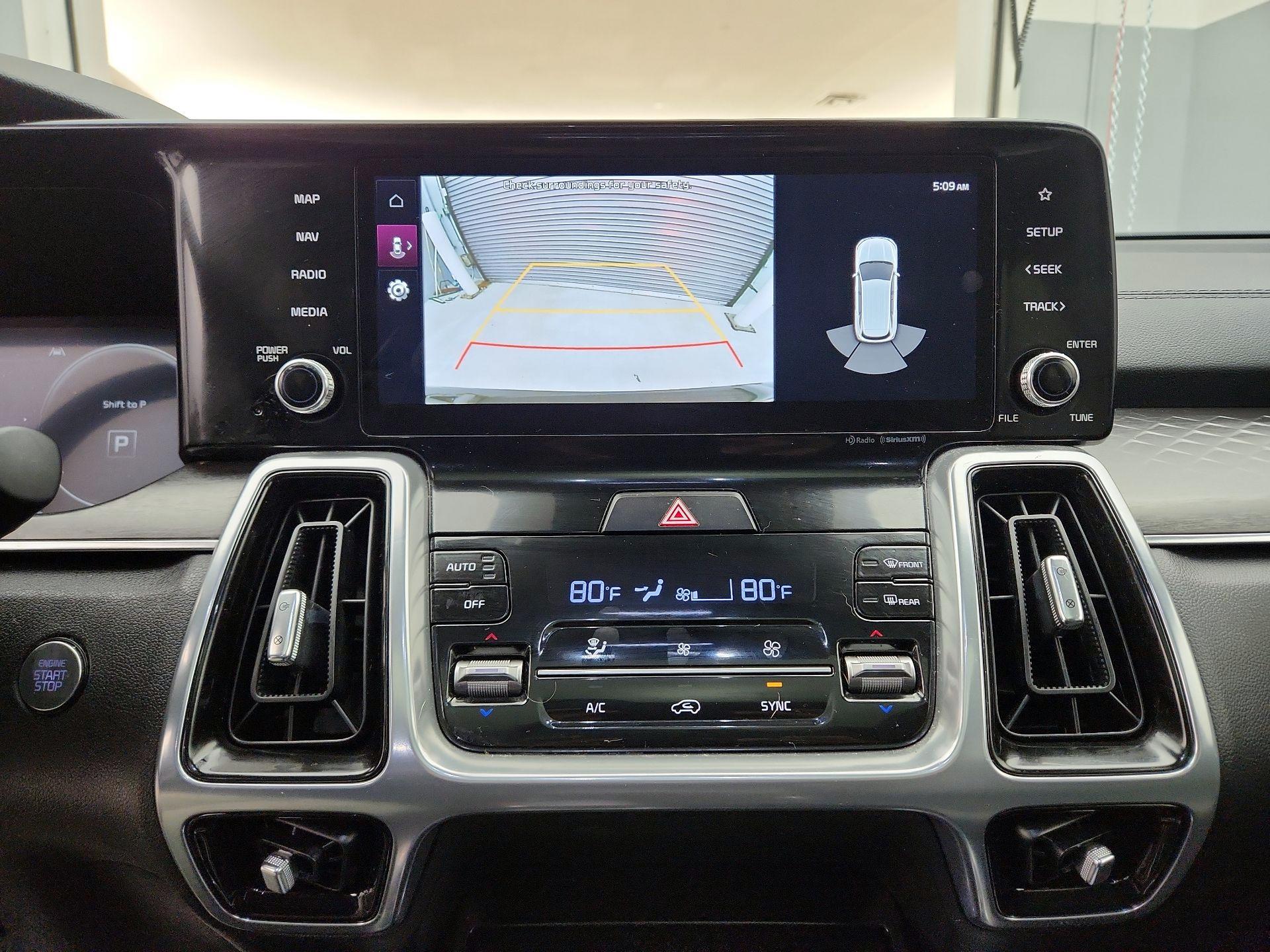 Thumbnail: 2023 Kia Sorento - 15