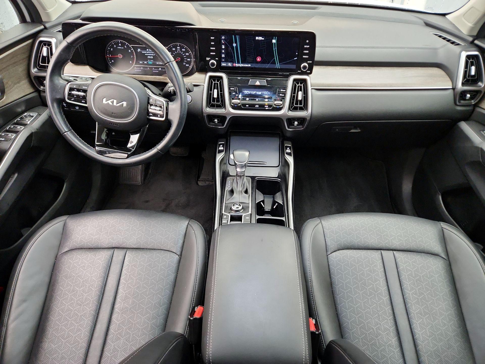 Thumbnail: 2023 Kia Sorento - 9