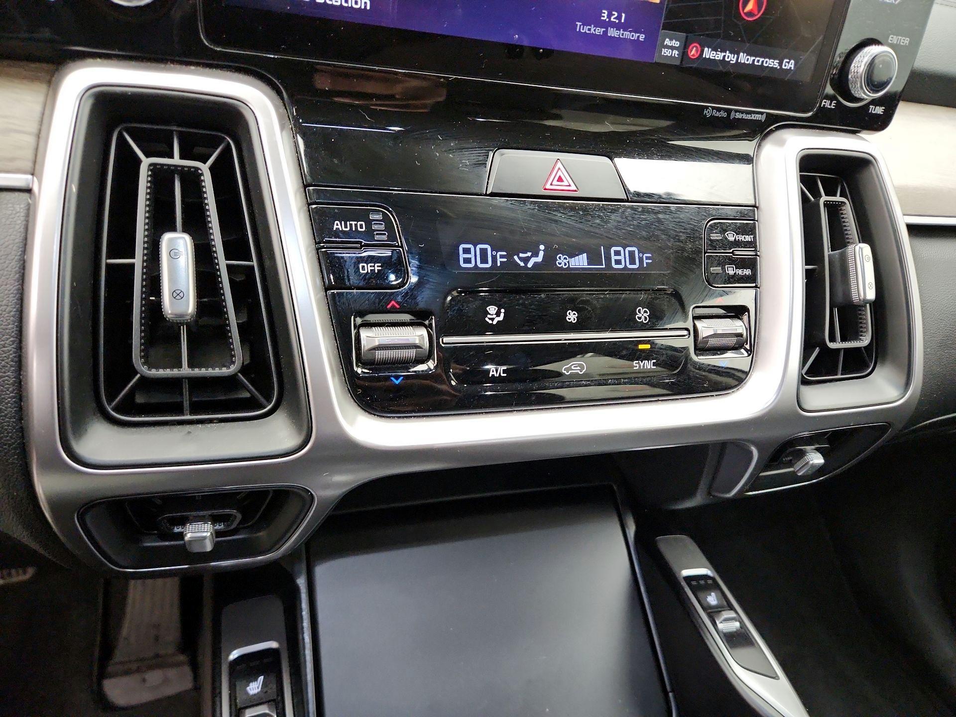 Thumbnail: 2023 Kia Sorento - 17