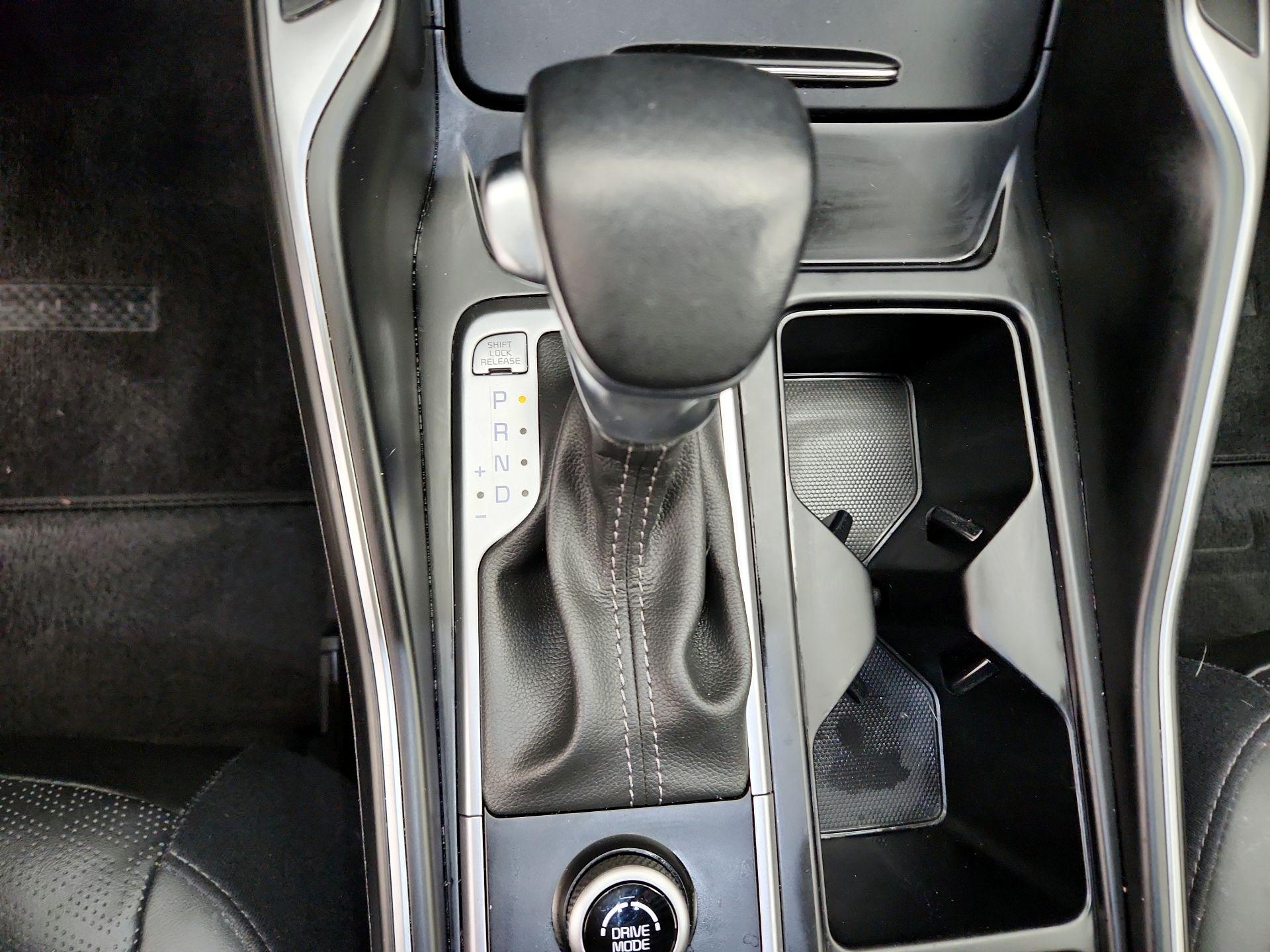 Thumbnail: 2023 Kia Sorento - 18