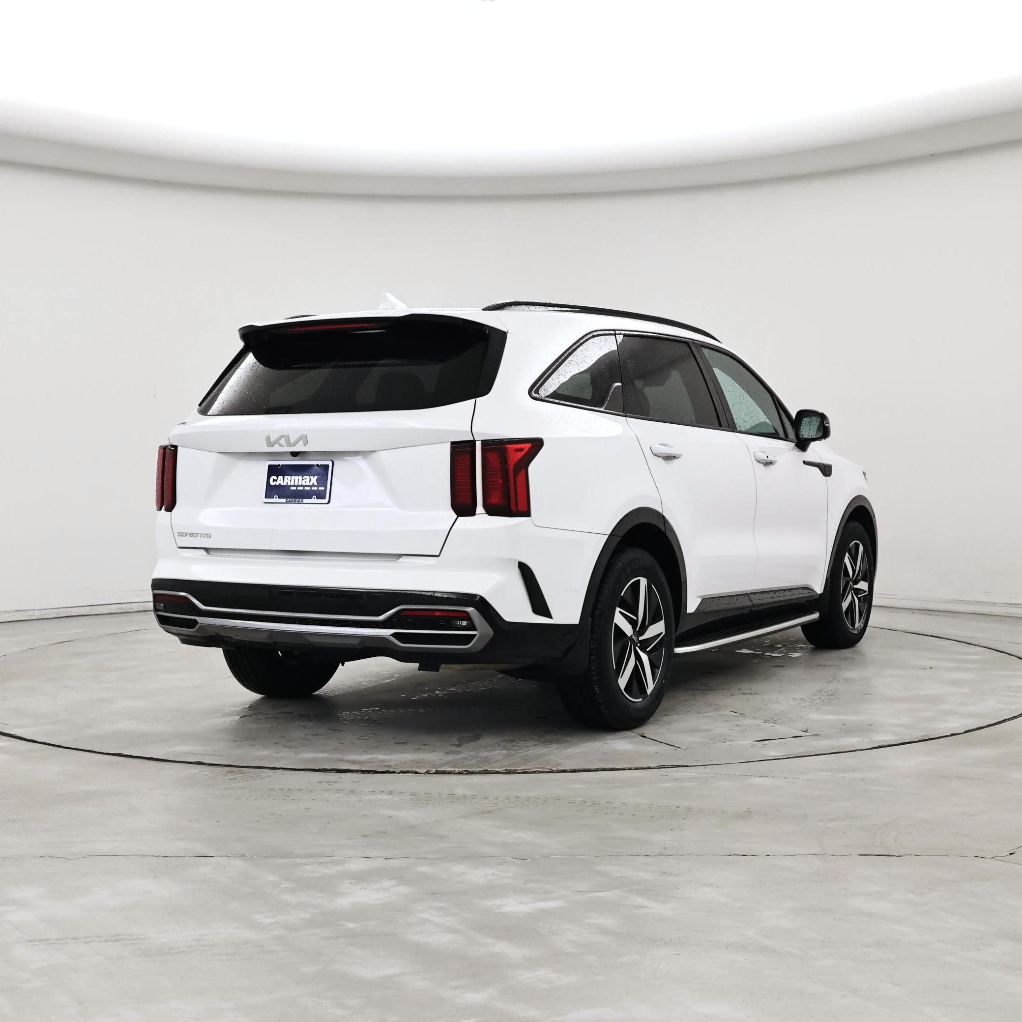 Thumbnail: 2023 Kia Sorento - 8