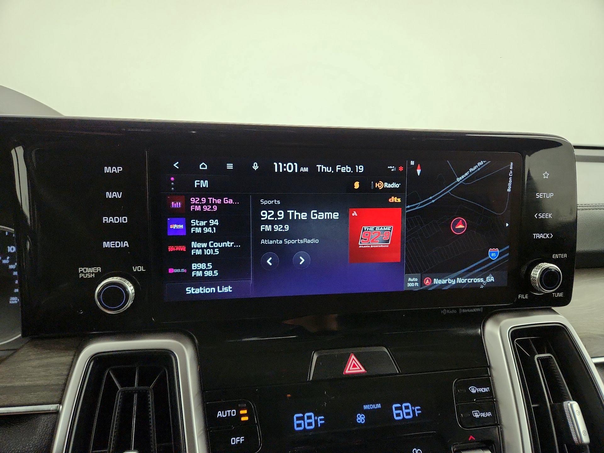 Thumbnail: 2023 Kia Sorento - 16