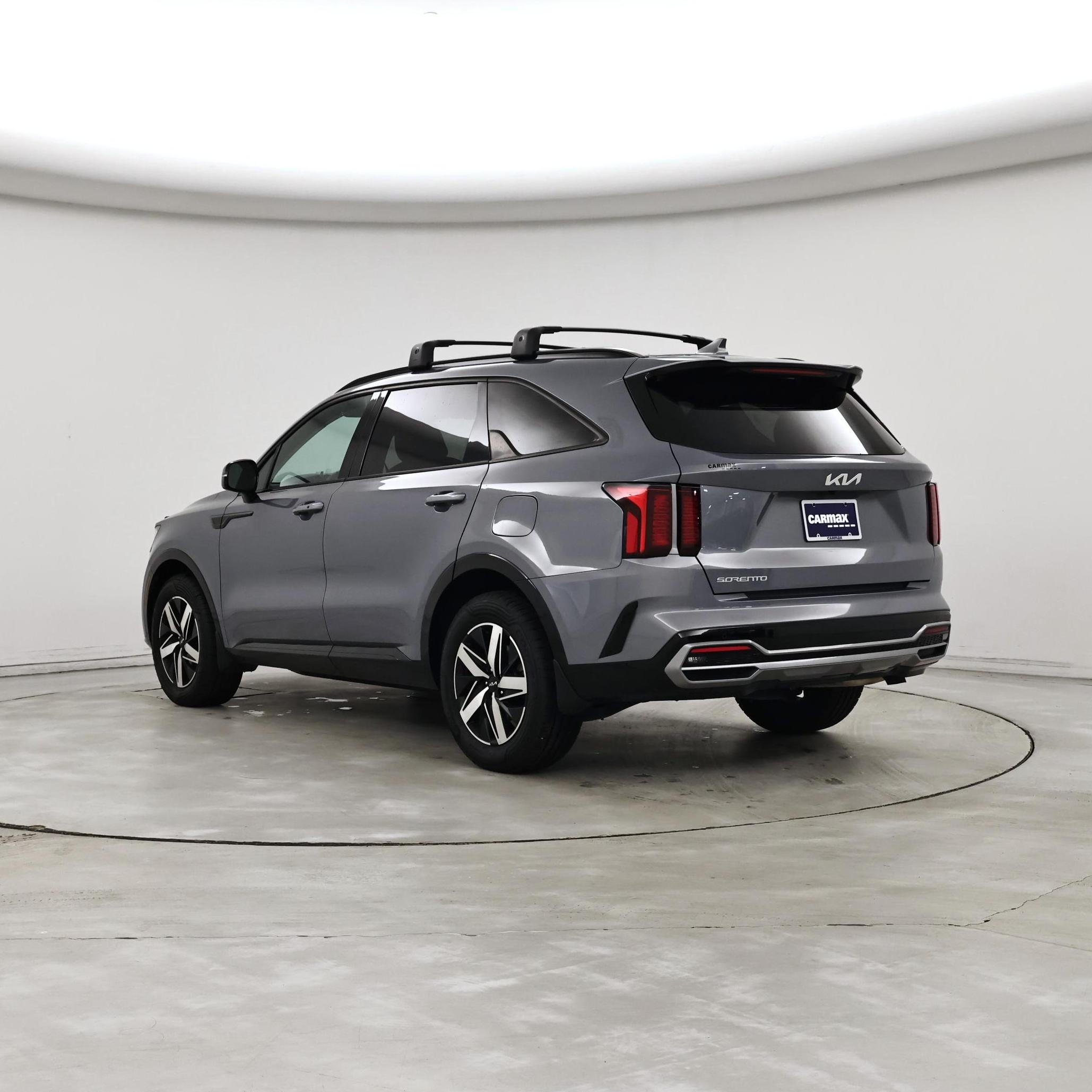 Thumbnail: 2023 Kia Sorento - 2