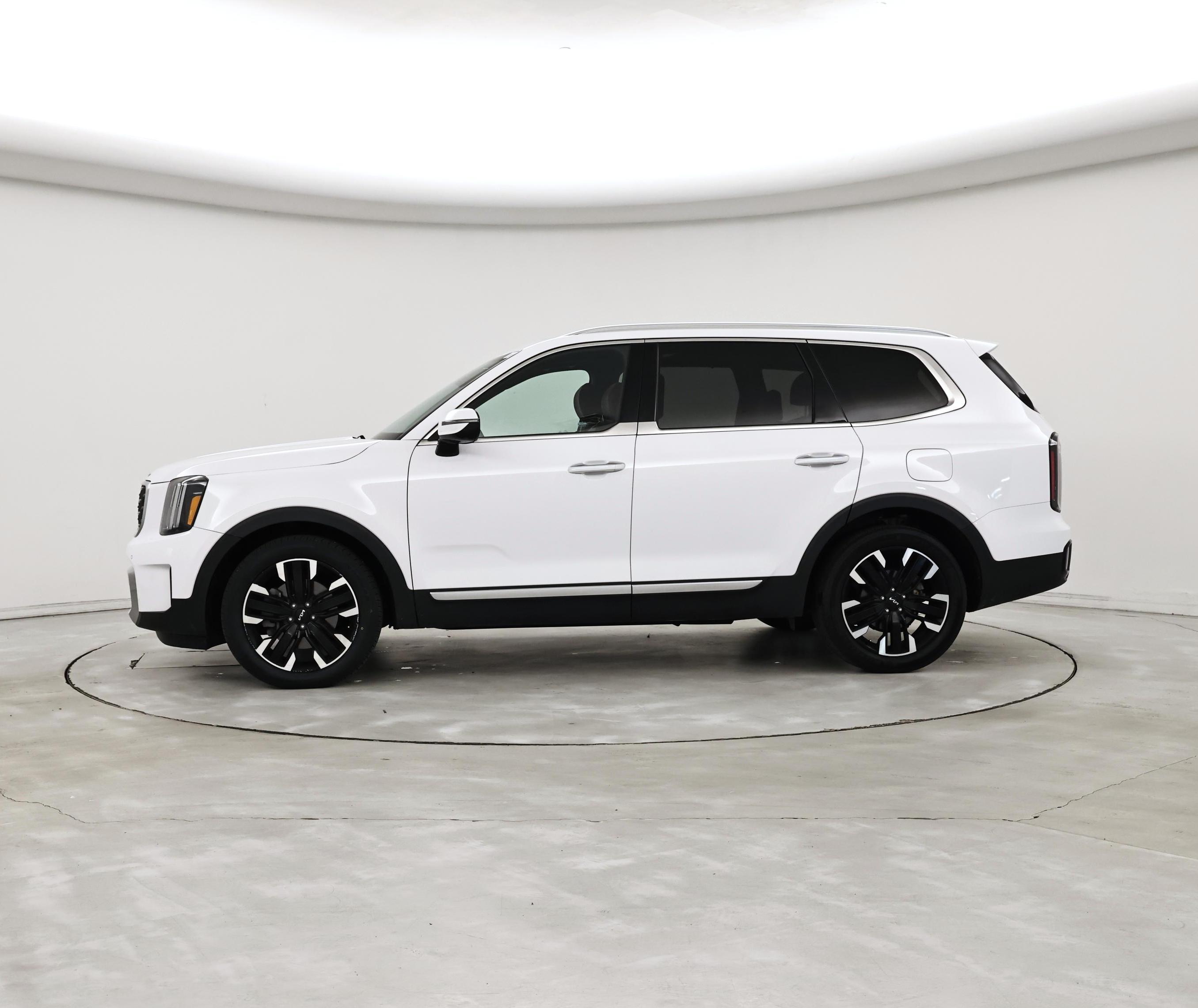 Thumbnail: 2023 Kia Telluride - 3