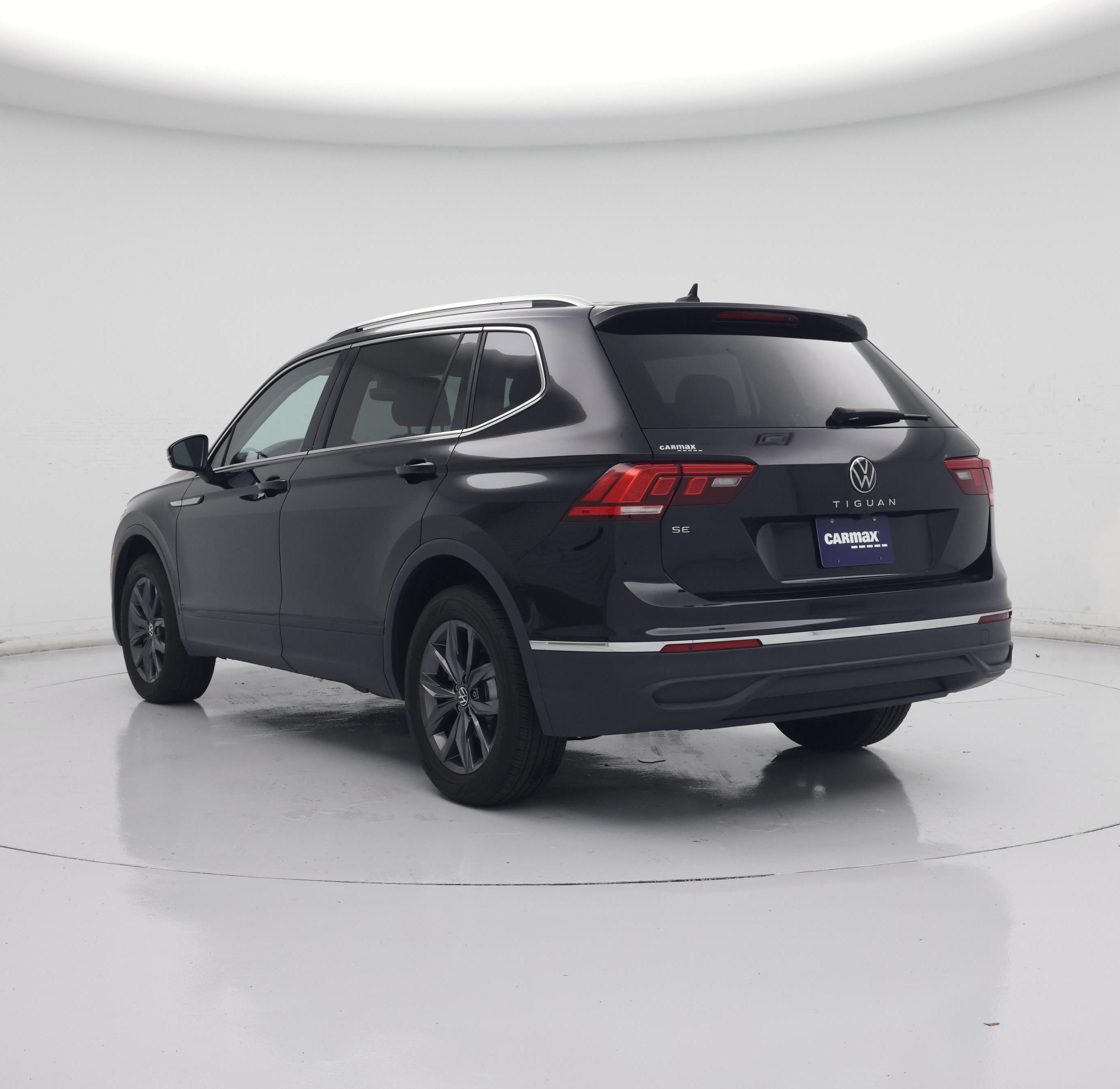 Thumbnail: 2023 Volkswagen Tiguan - 2