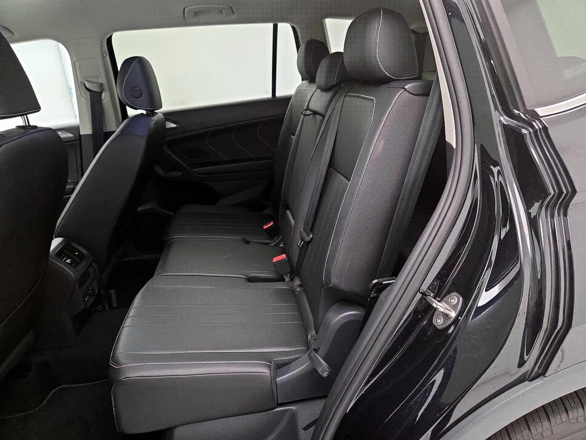 Thumbnail: 2023 Volkswagen Tiguan - 19