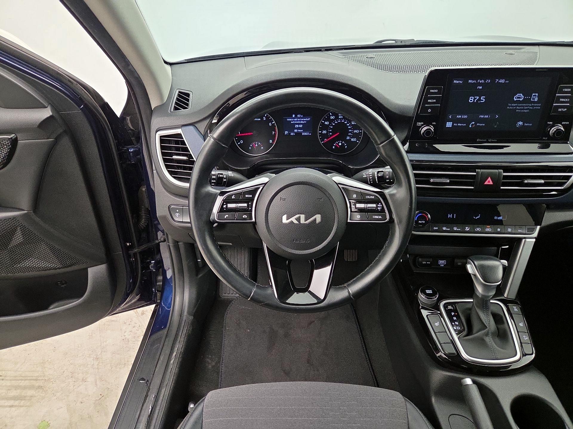 Thumbnail: 2023 Kia Seltos - 10