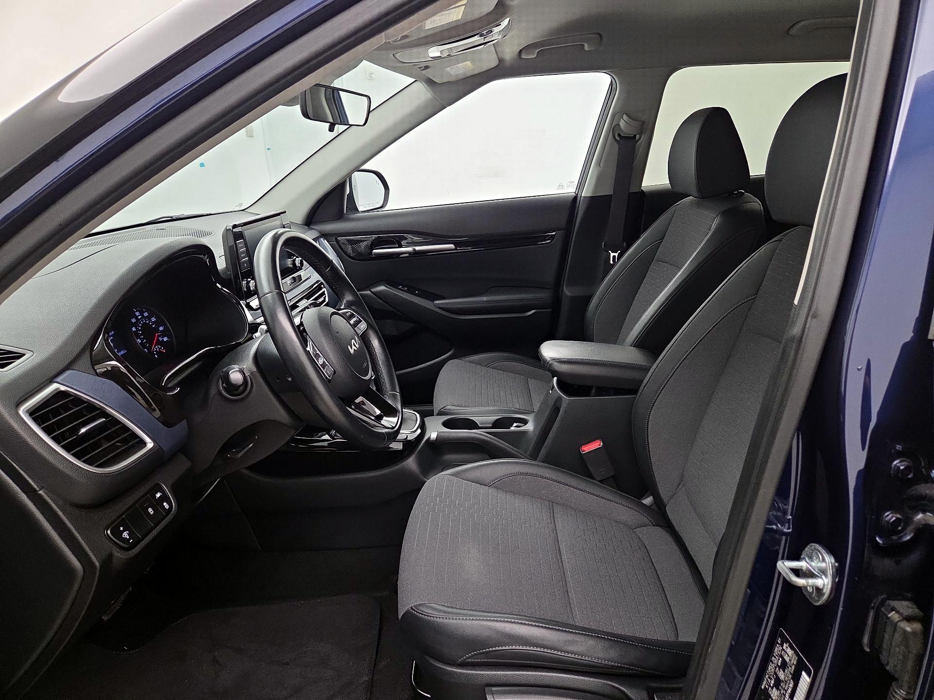 Thumbnail: 2023 Kia Seltos - 11