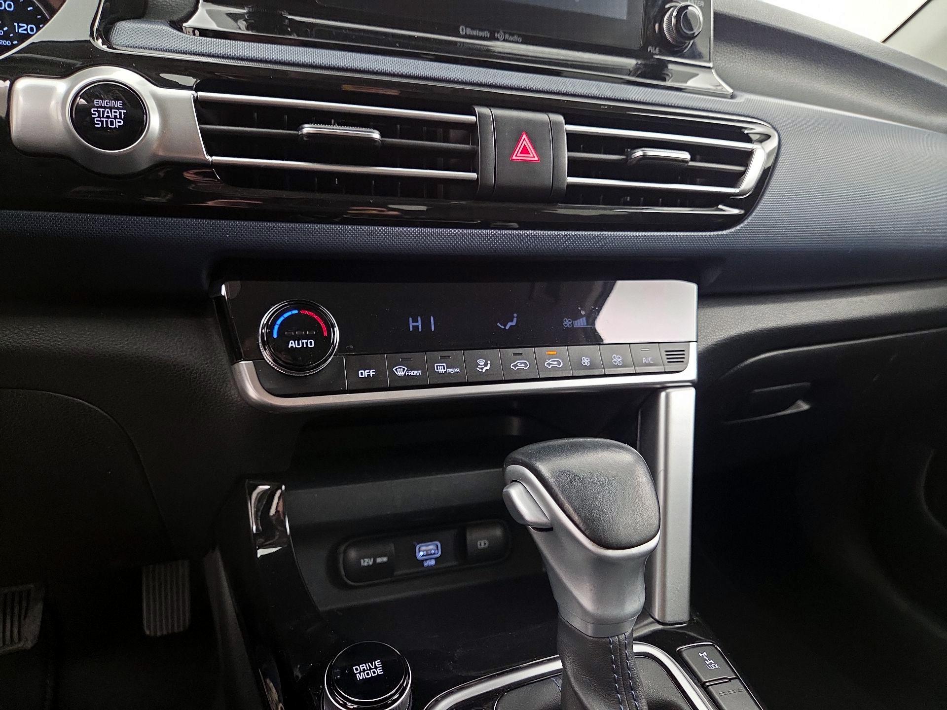 Thumbnail: 2023 Kia Seltos - 16