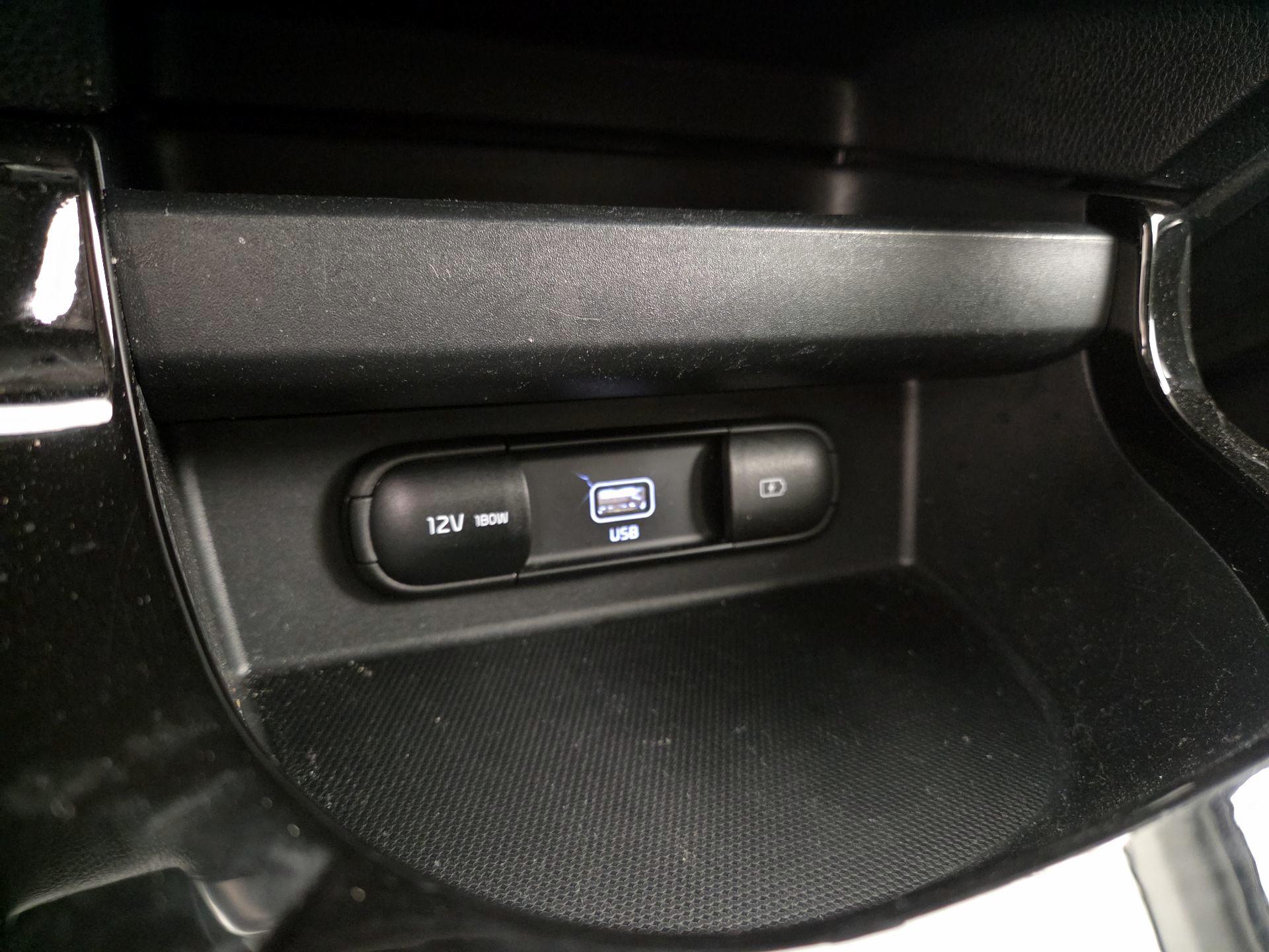 Thumbnail: 2023 Kia Seltos - 18