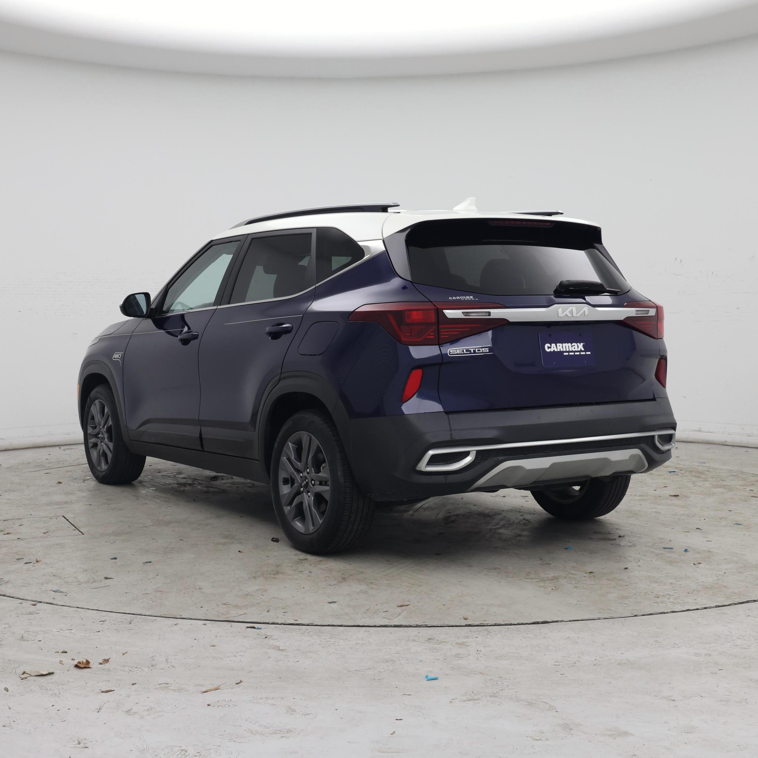 Thumbnail: 2023 Kia Seltos - 2