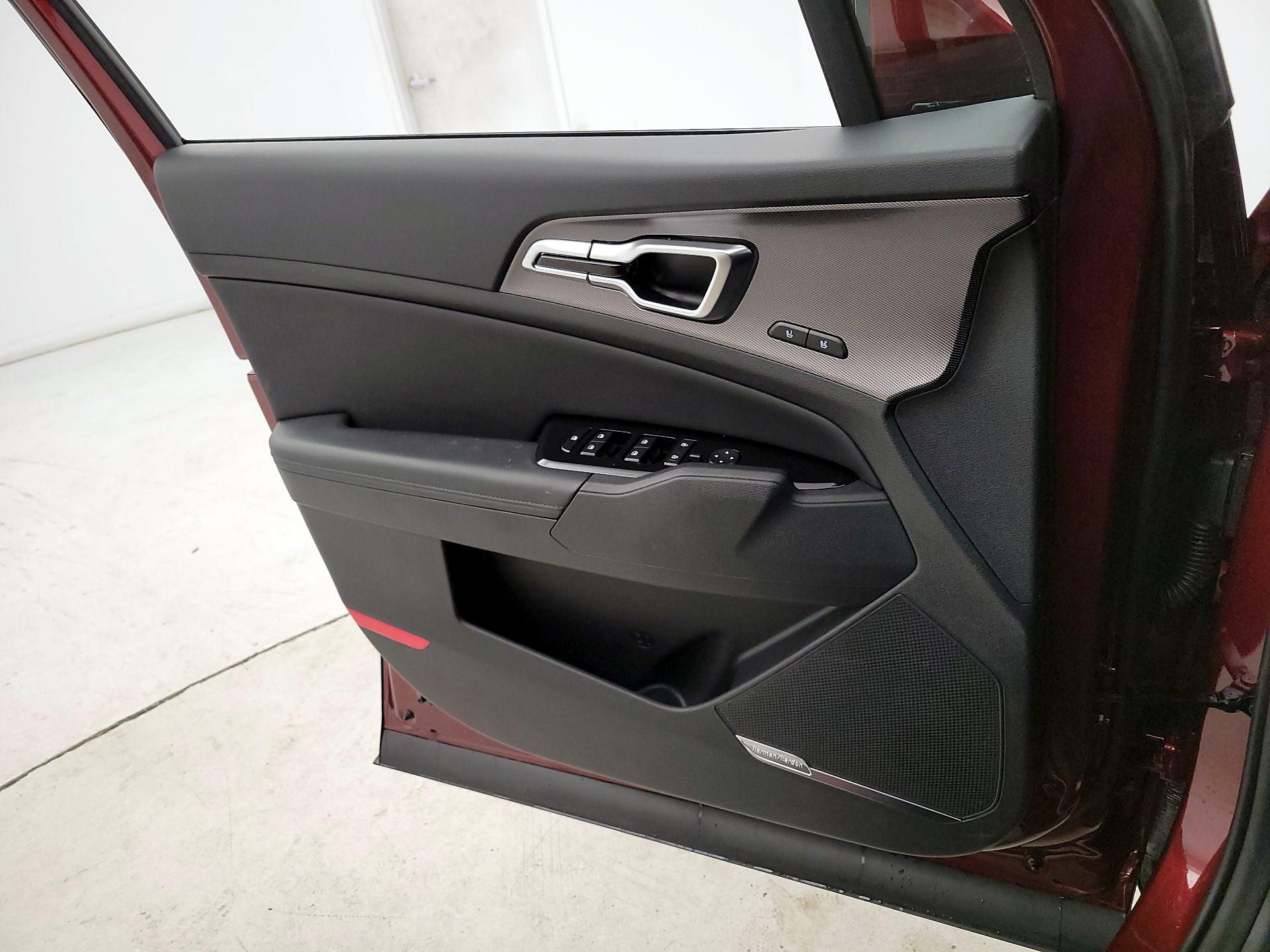 Thumbnail: 2024 Kia Sportage - 12