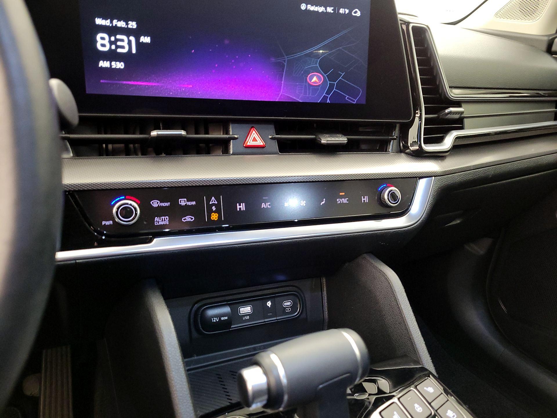 Thumbnail: 2024 Kia Sportage - 16