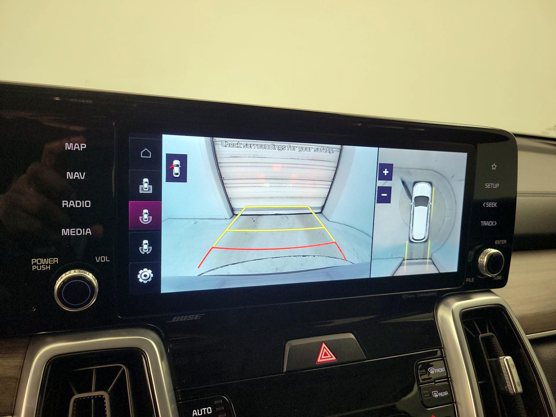 Thumbnail: 2022 Kia Sorento - 14