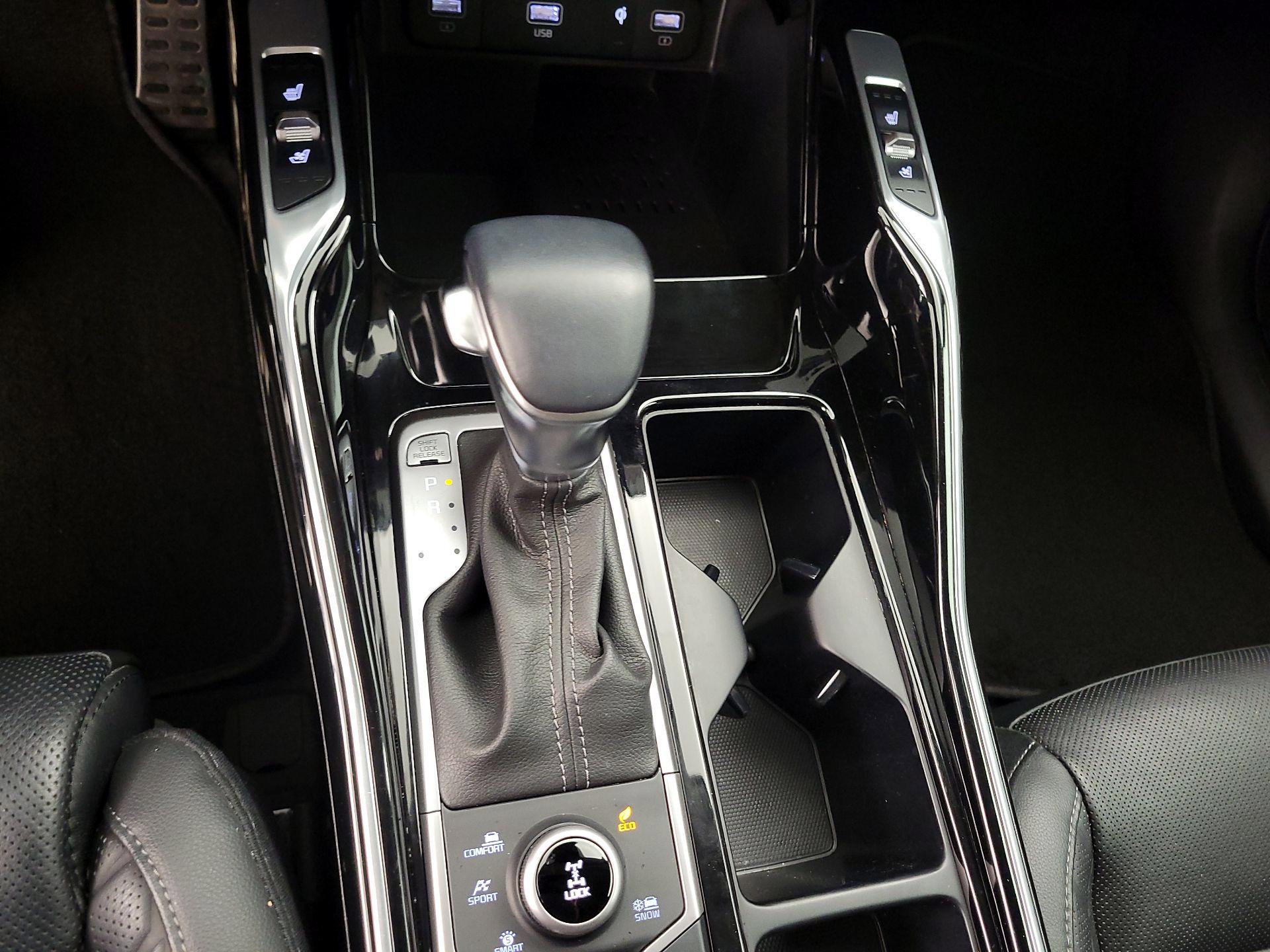 Thumbnail: 2022 Kia Sorento - 17