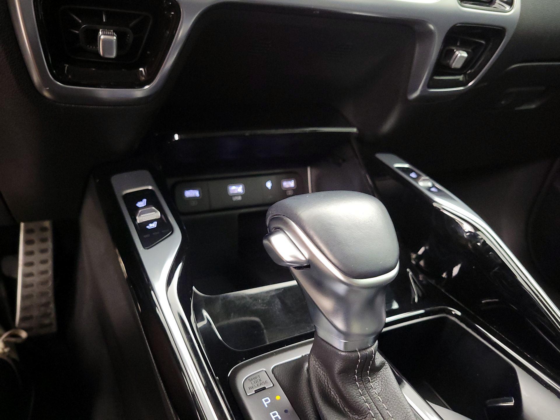 Thumbnail: 2022 Kia Sorento - 18