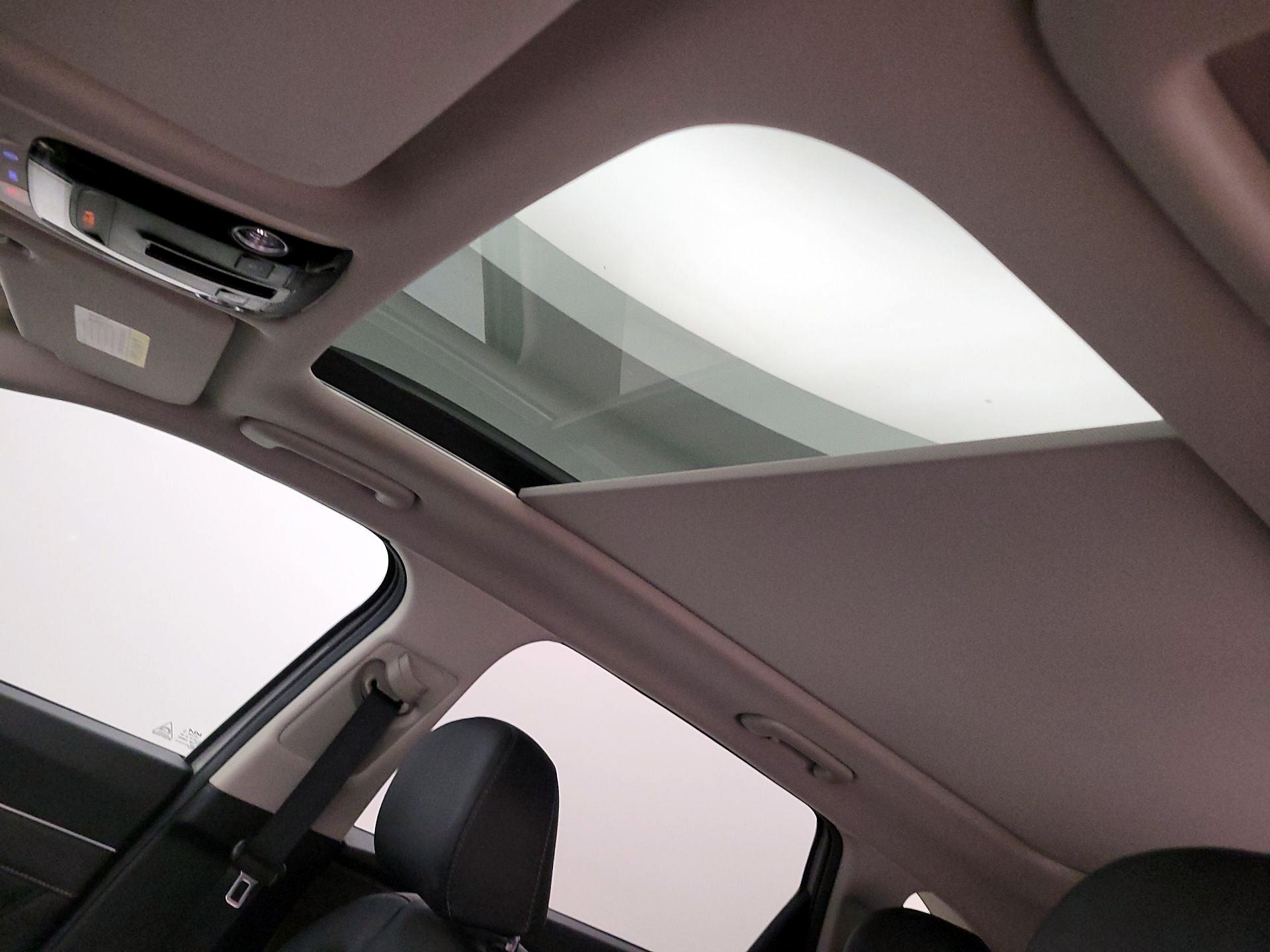 Thumbnail: 2022 Kia Sorento - 19