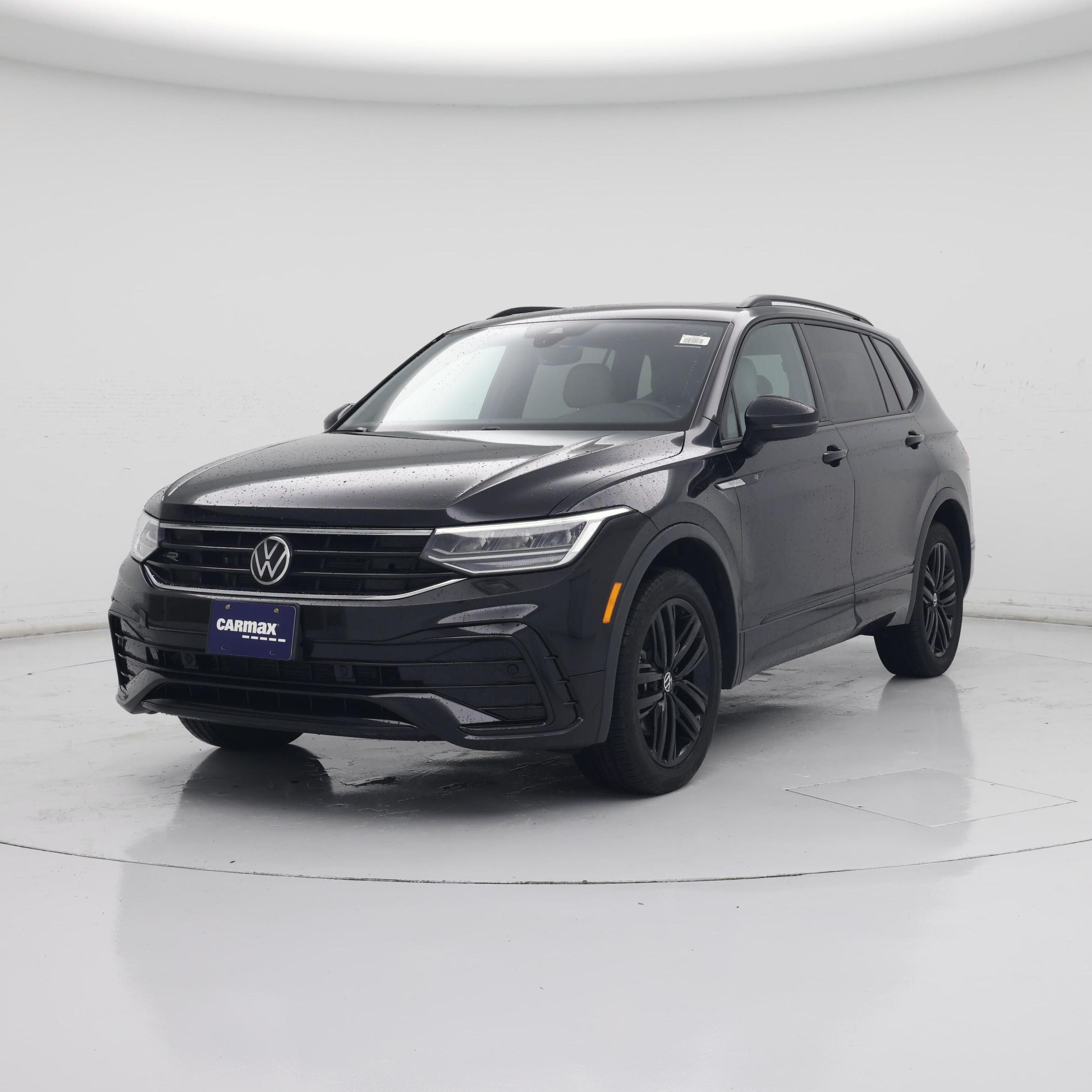Thumbnail: 2022 Volkswagen Tiguan - 4