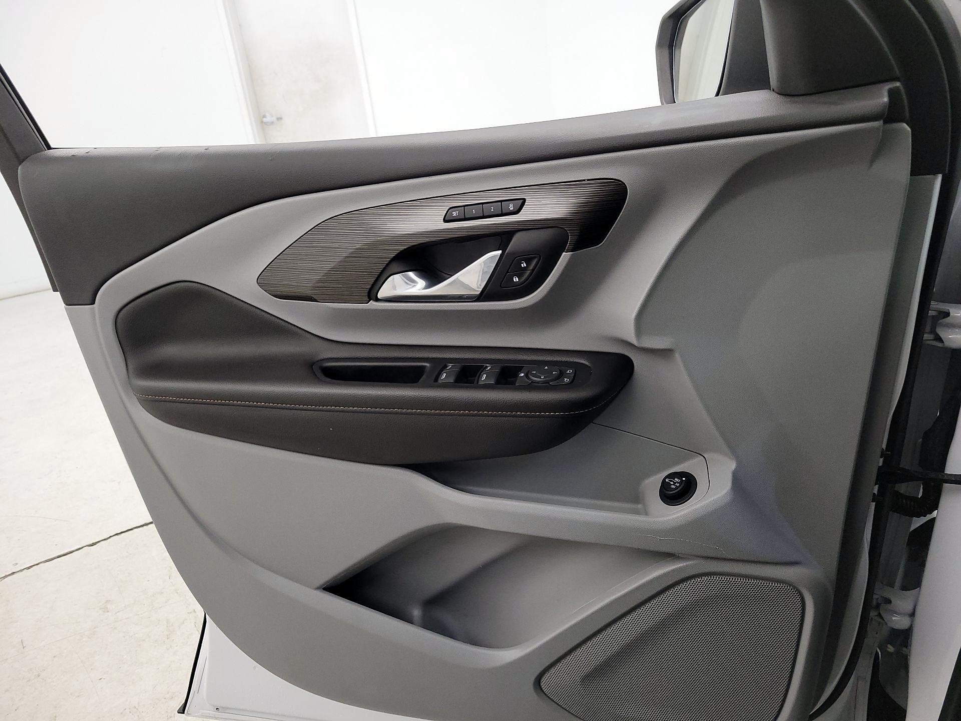 Thumbnail: 2020 GMC Terrain - 12