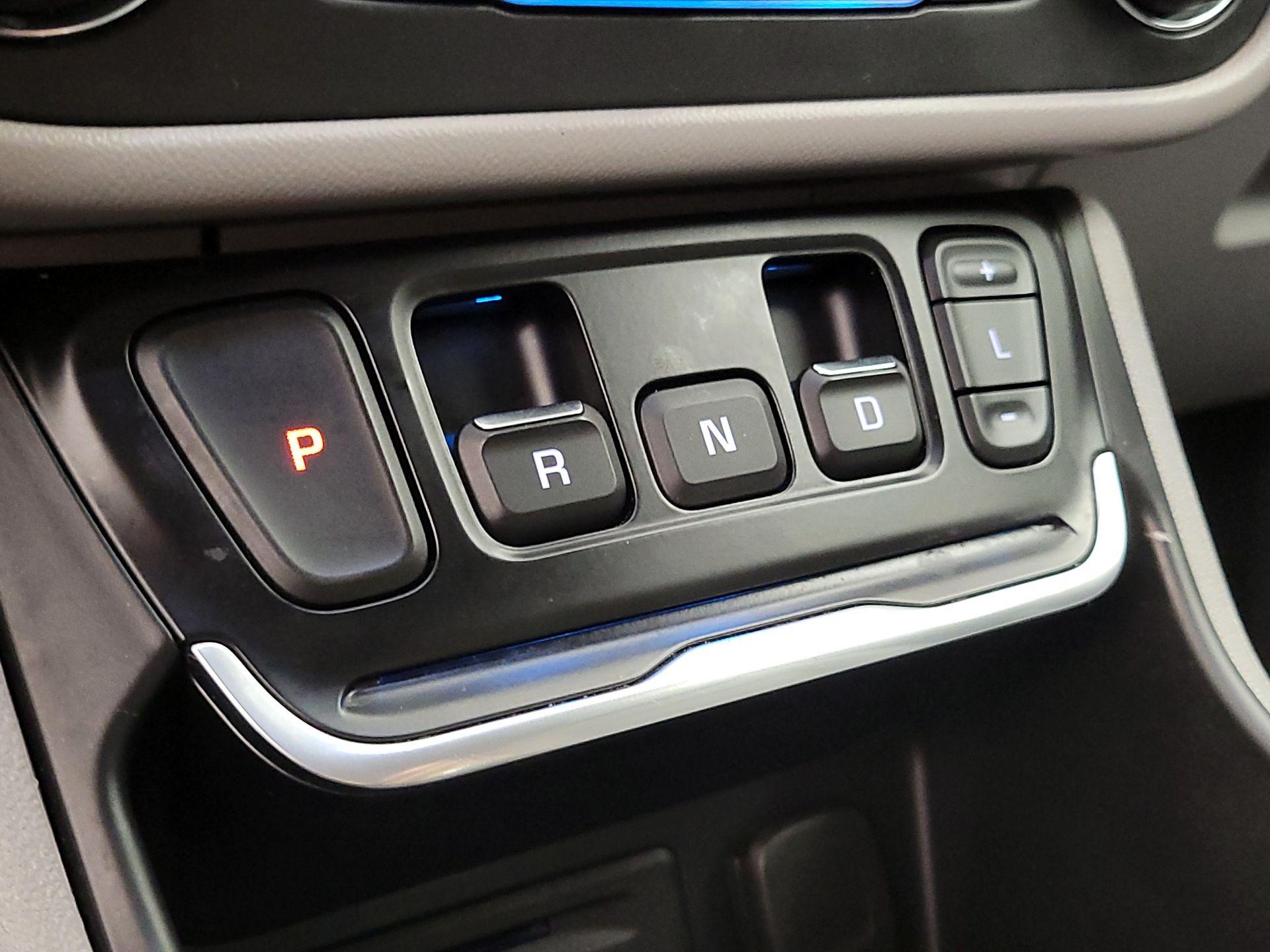 Thumbnail: 2020 GMC Terrain - 17