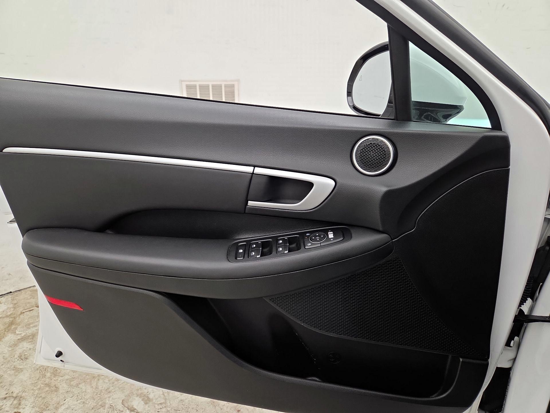 Thumbnail: 2025 Hyundai Sonata - 12