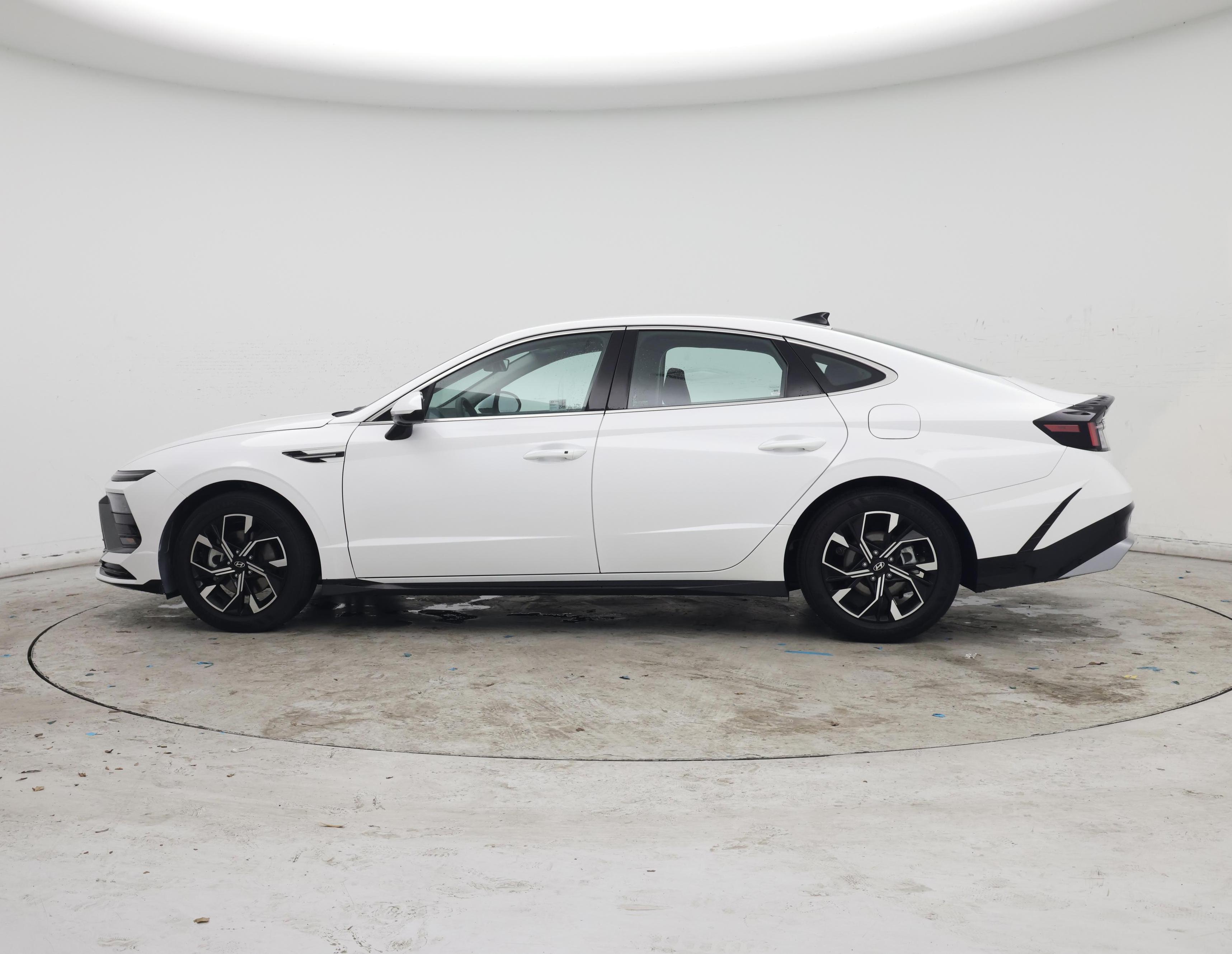 Thumbnail: 2025 Hyundai Sonata - 3