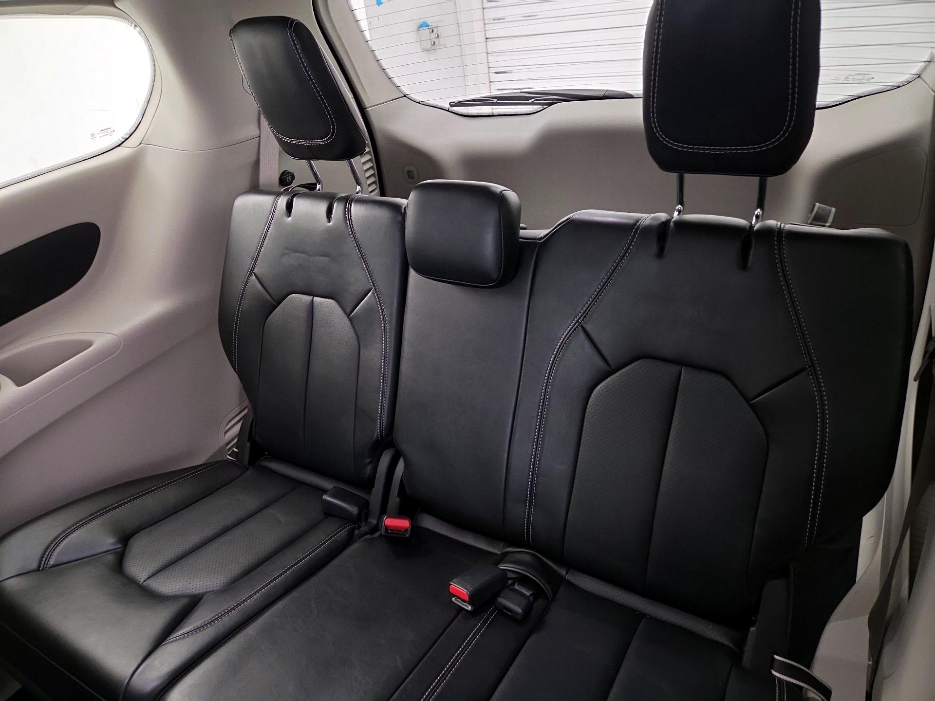 Thumbnail: 2024 Chrysler Pacifica - 20