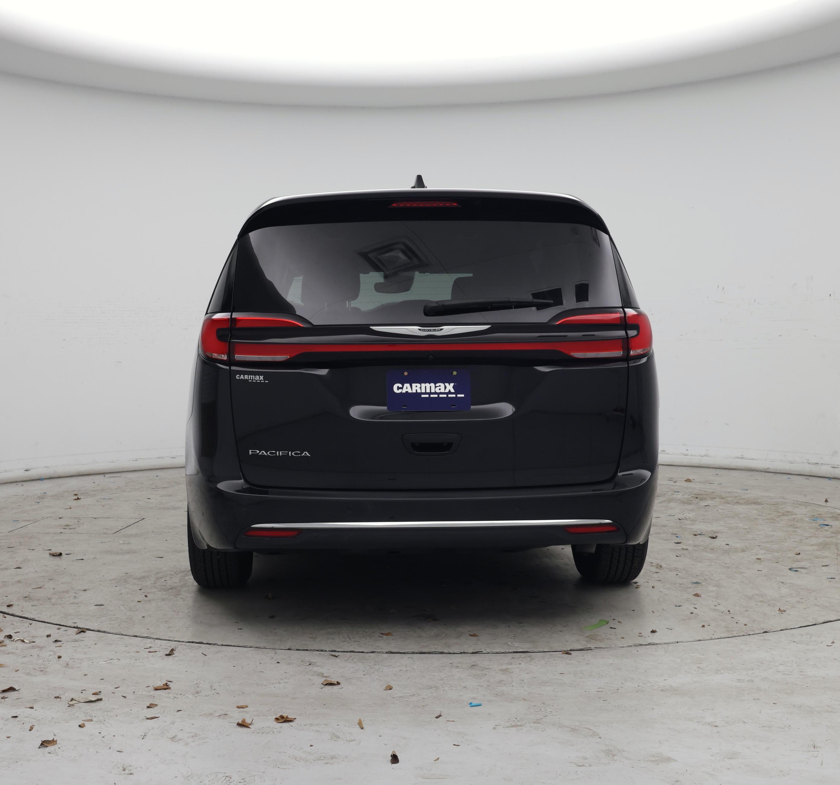 Thumbnail: 2024 Chrysler Pacifica - 6