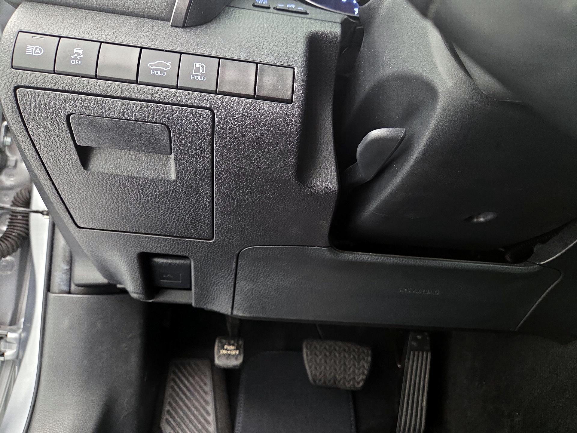 Thumbnail: 2024 Toyota Camry - 13