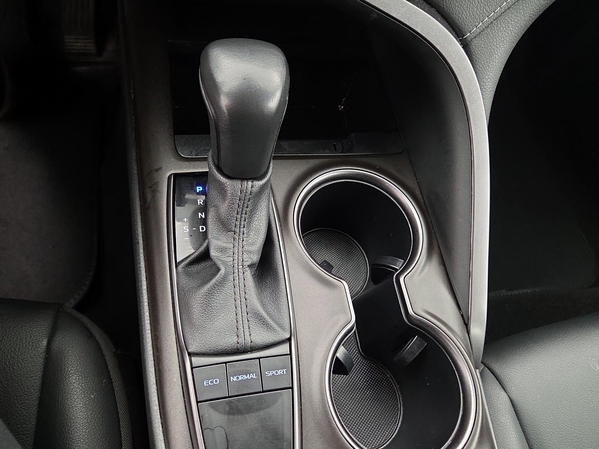 Thumbnail: 2024 Toyota Camry - 17