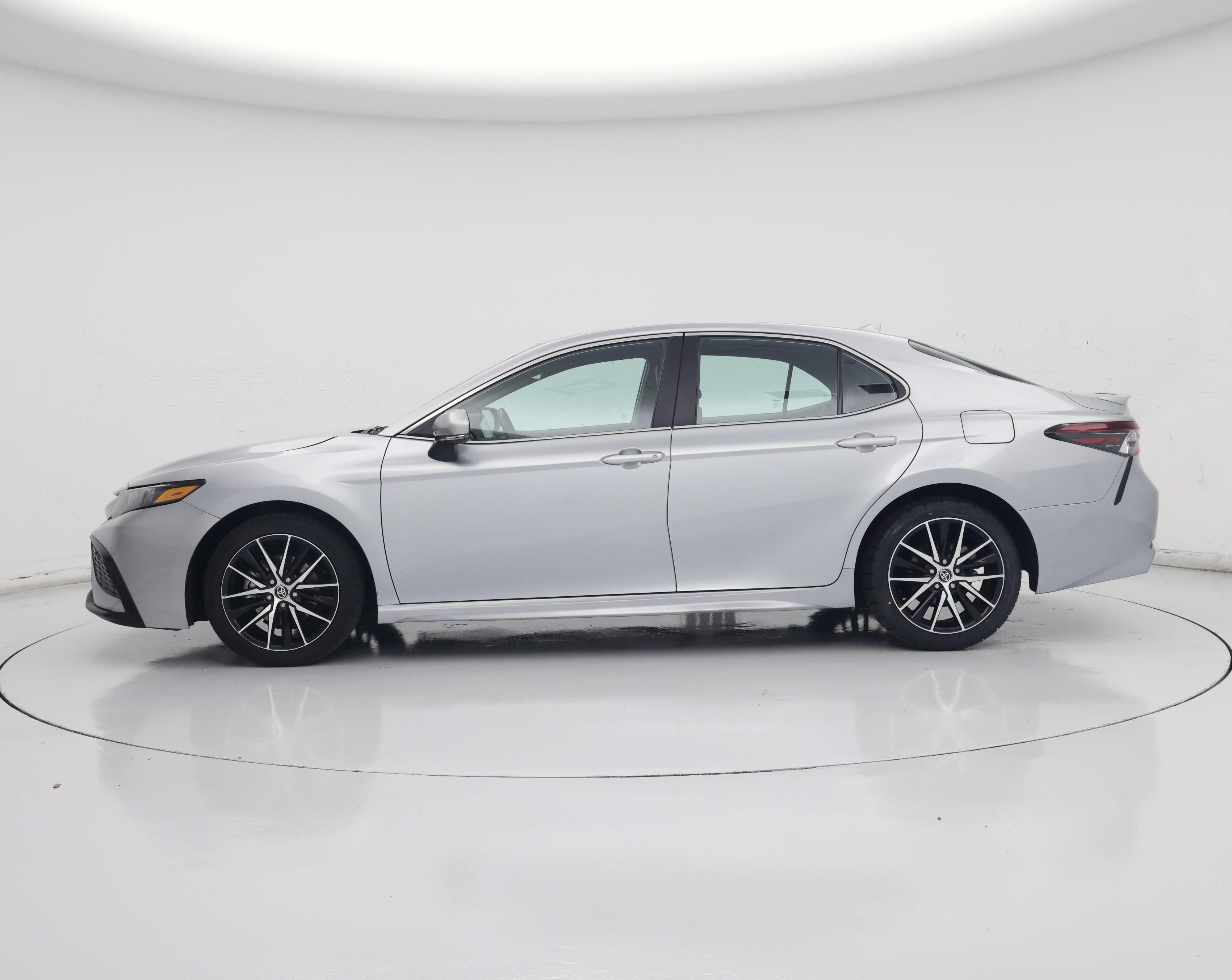 Thumbnail: 2024 Toyota Camry - 3