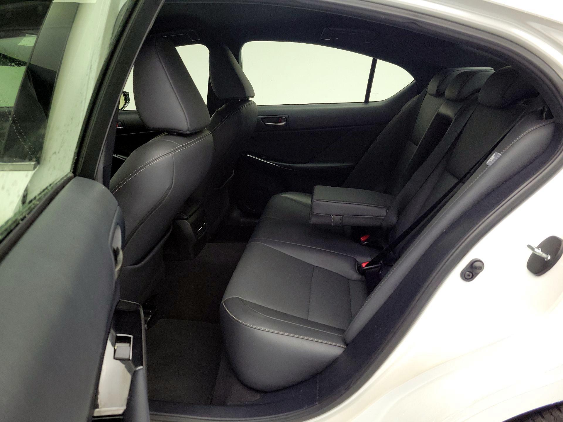 Thumbnail: 2021 Lexus IS - 19