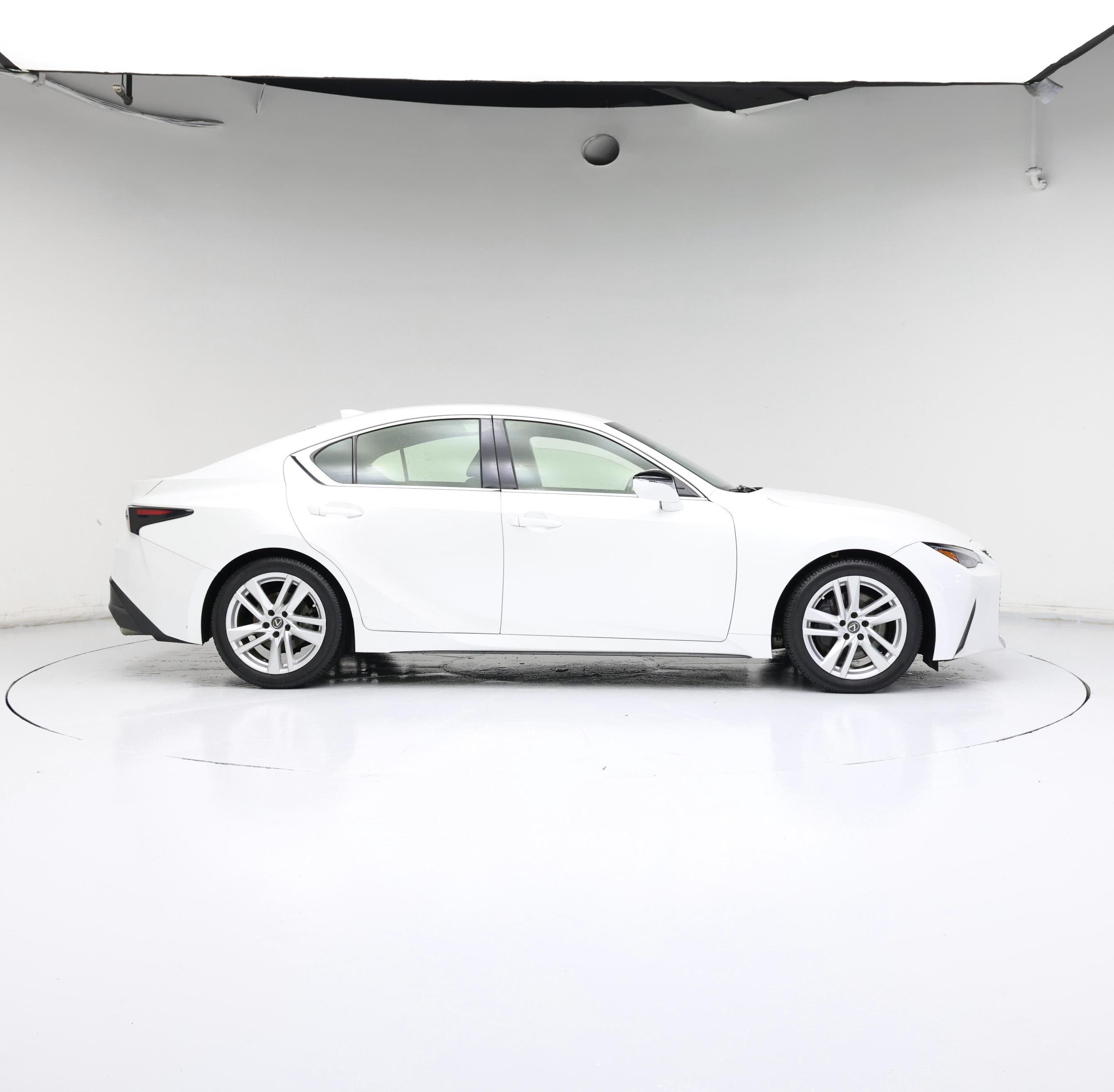 Thumbnail: 2021 Lexus IS - 7