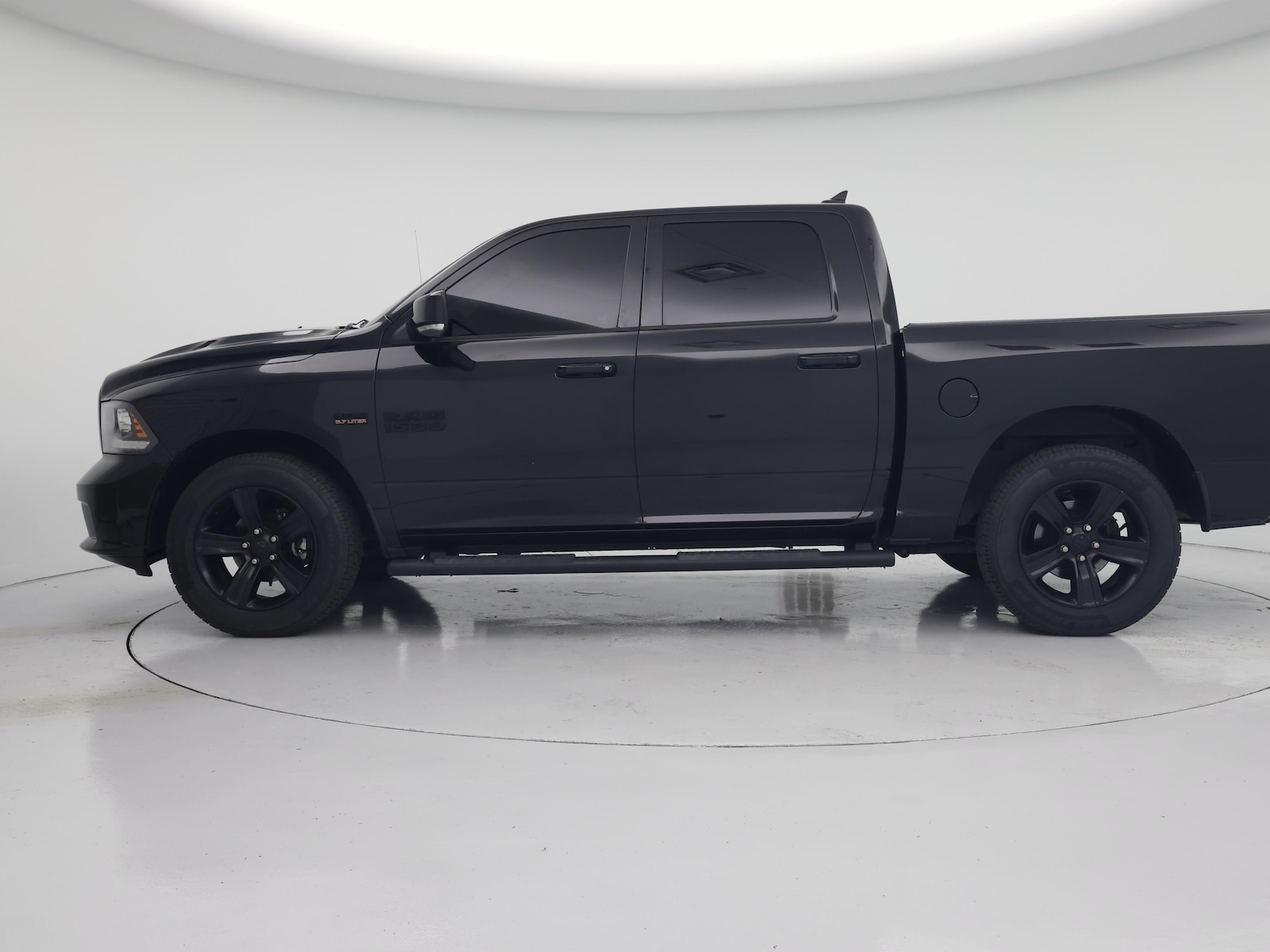 2018 RAM Ram 1500 Pickup Sport - Photo 4