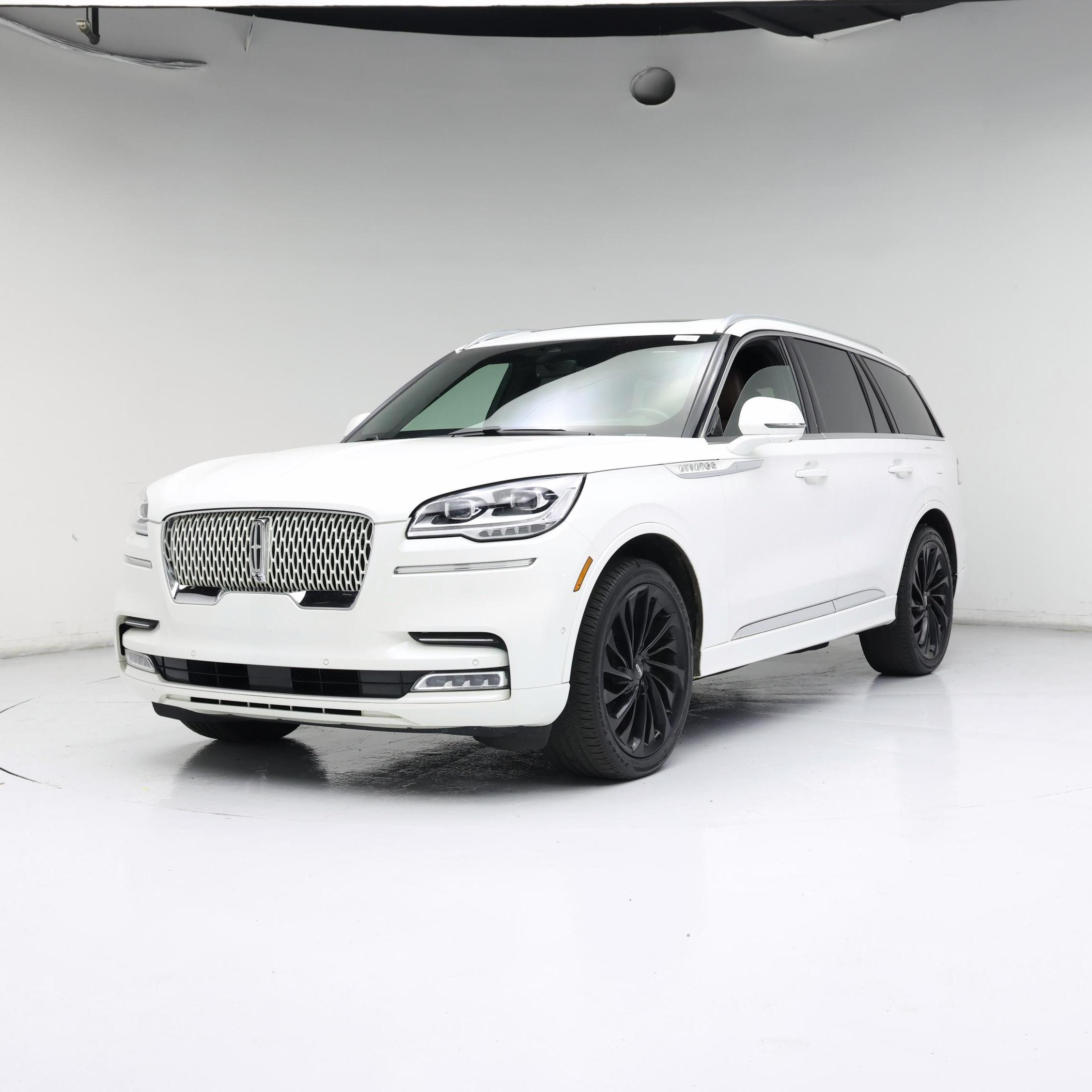 Thumbnail: 2021 Lincoln Aviator - 4