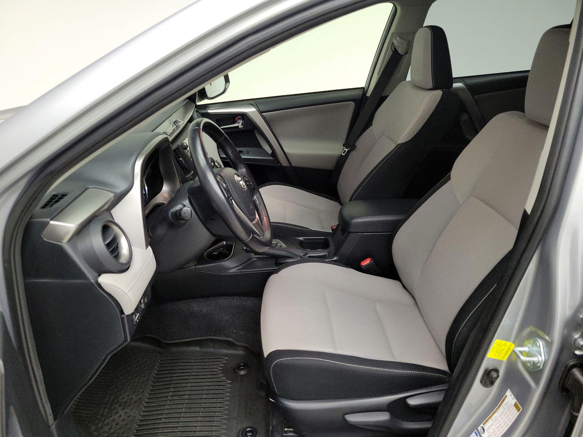 Thumbnail: 2017 Toyota RAV4 - 11