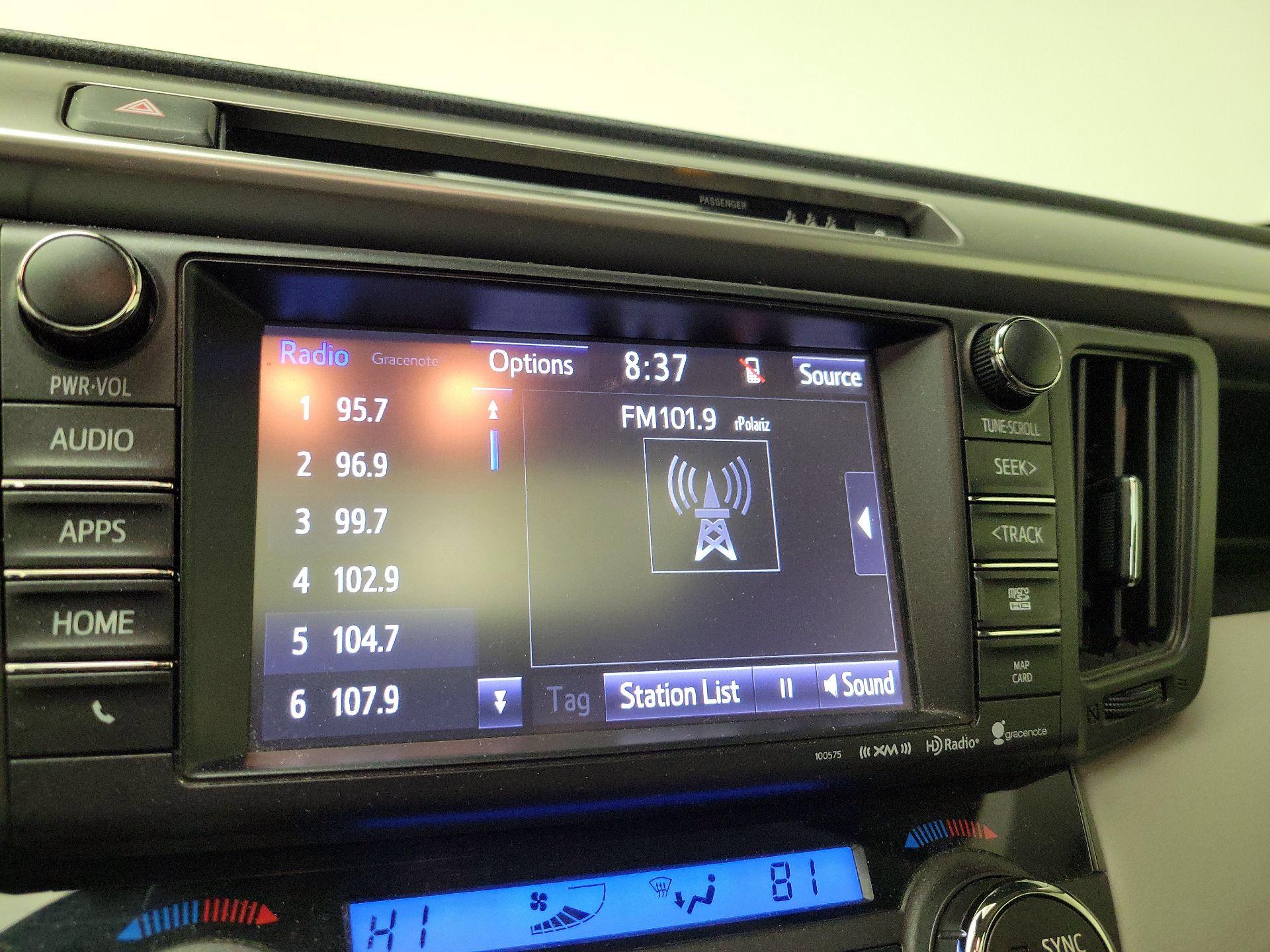 Thumbnail: 2017 Toyota RAV4 - 15