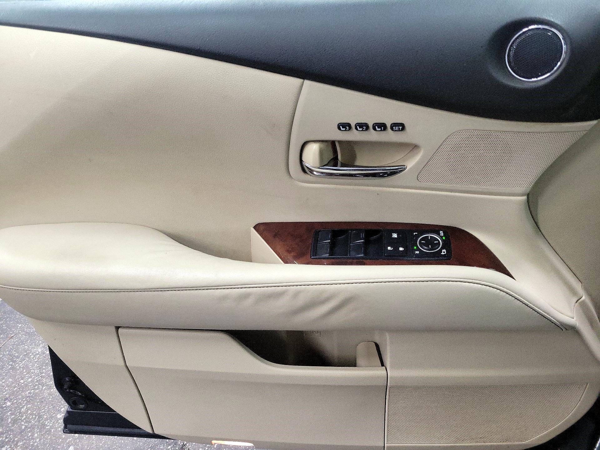 Thumbnail: 2015 Lexus RX - 10