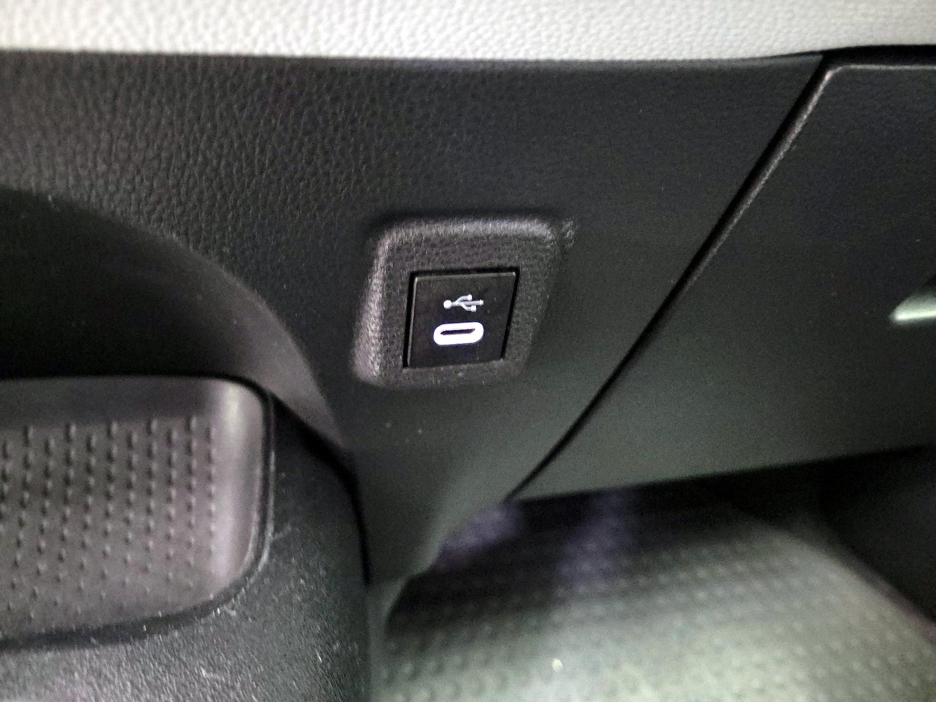 Thumbnail: 2023 Toyota Corolla - 18