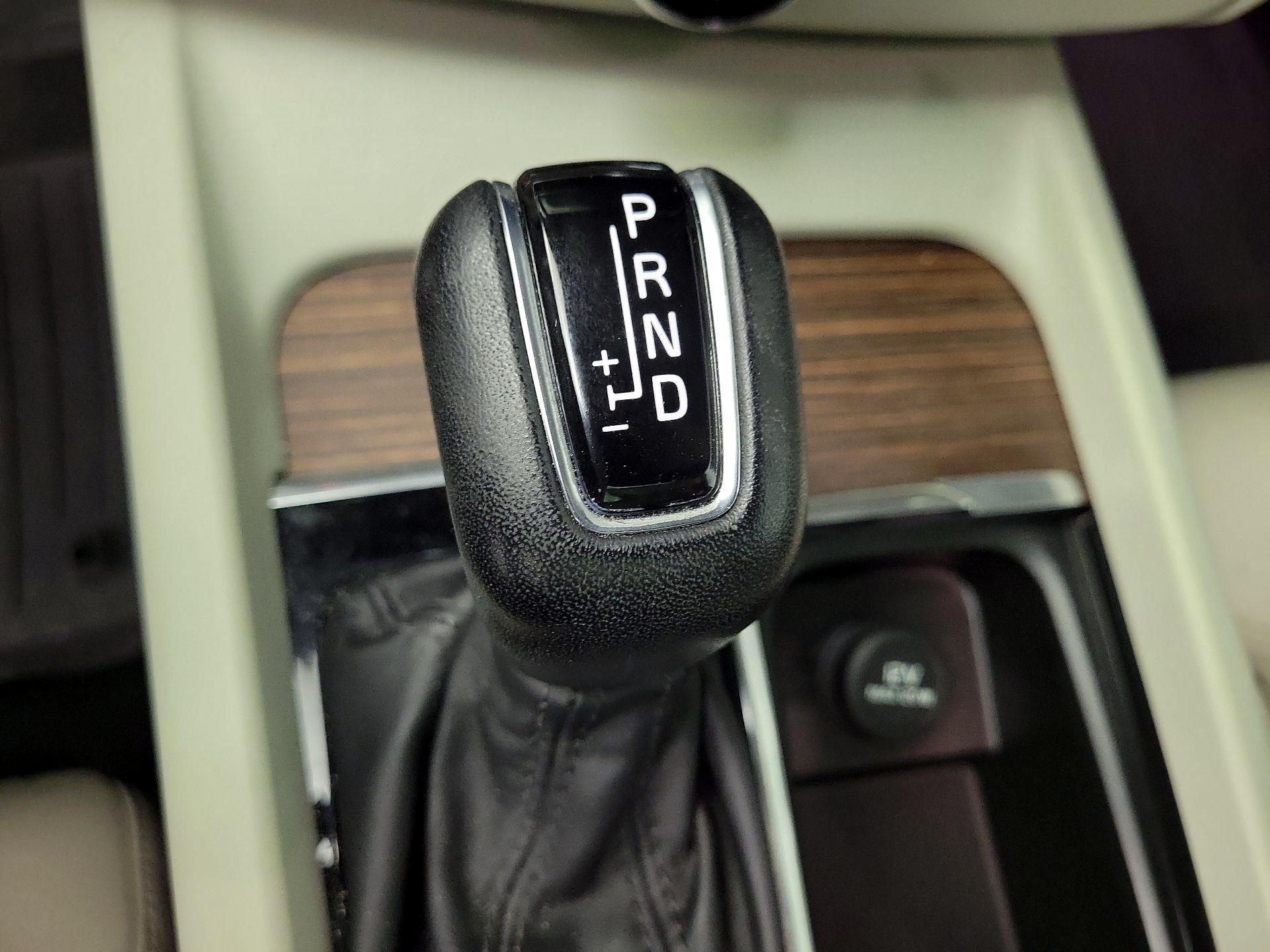 Thumbnail: 2020 Volvo XC60 - 16