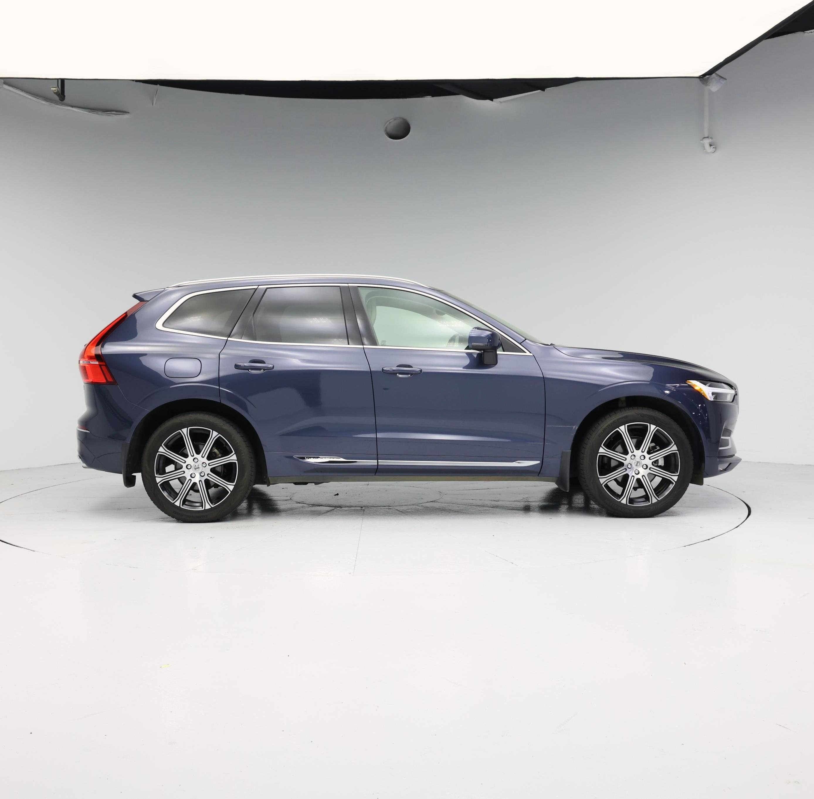 Thumbnail: 2020 Volvo XC60 - 7