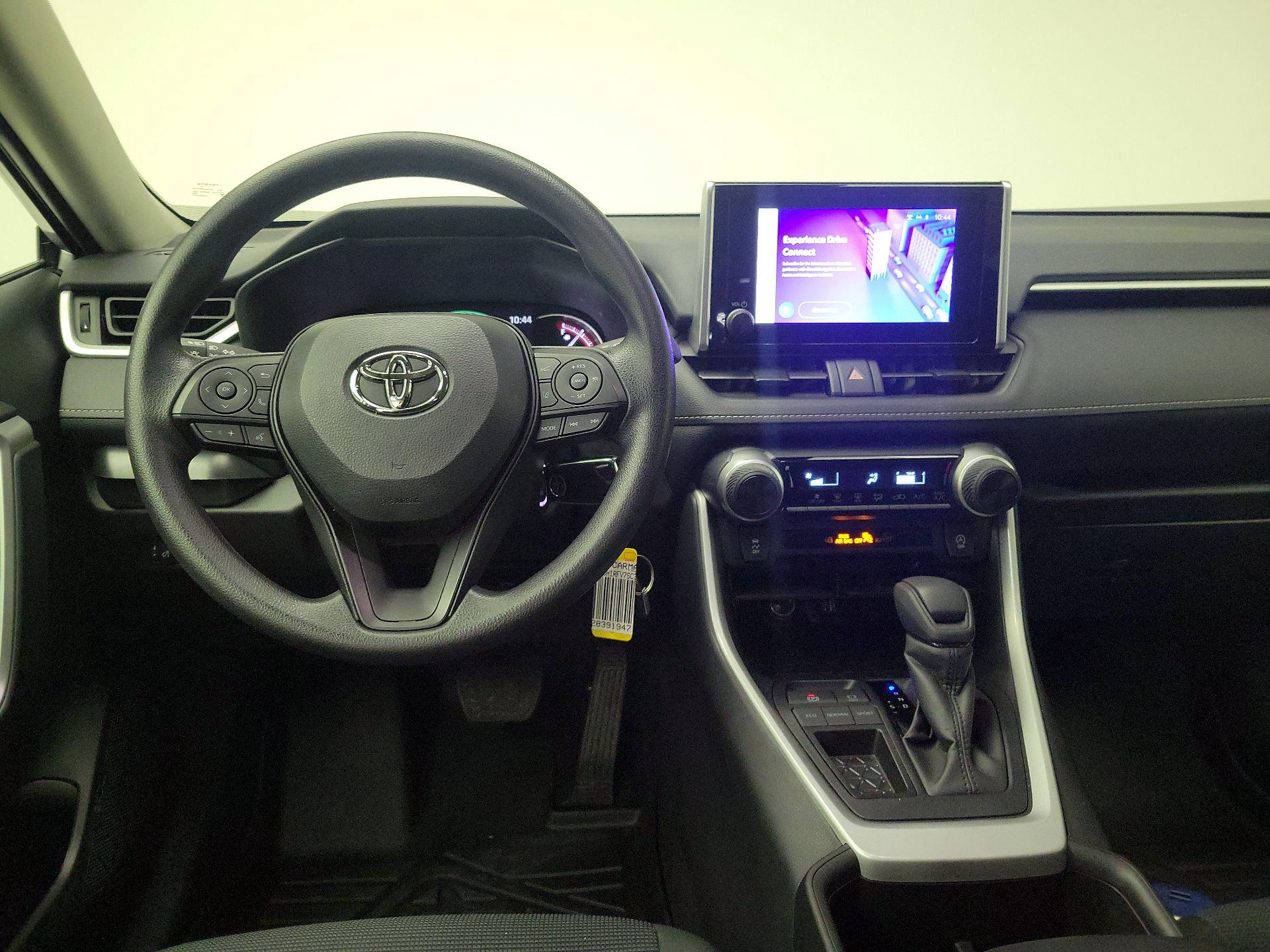 Thumbnail: 2025 Toyota RAV4 - 10