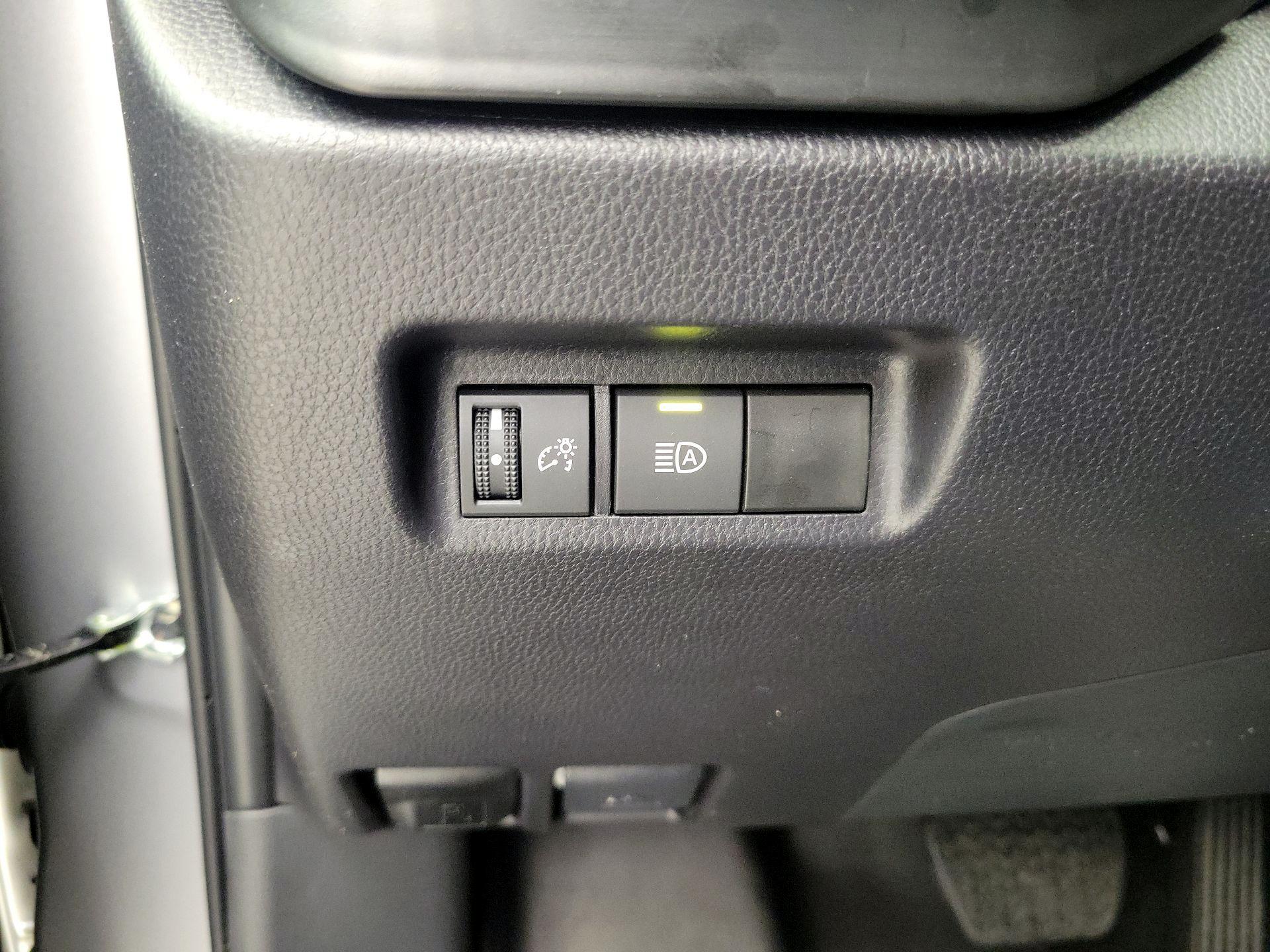 Thumbnail: 2025 Toyota RAV4 - 13