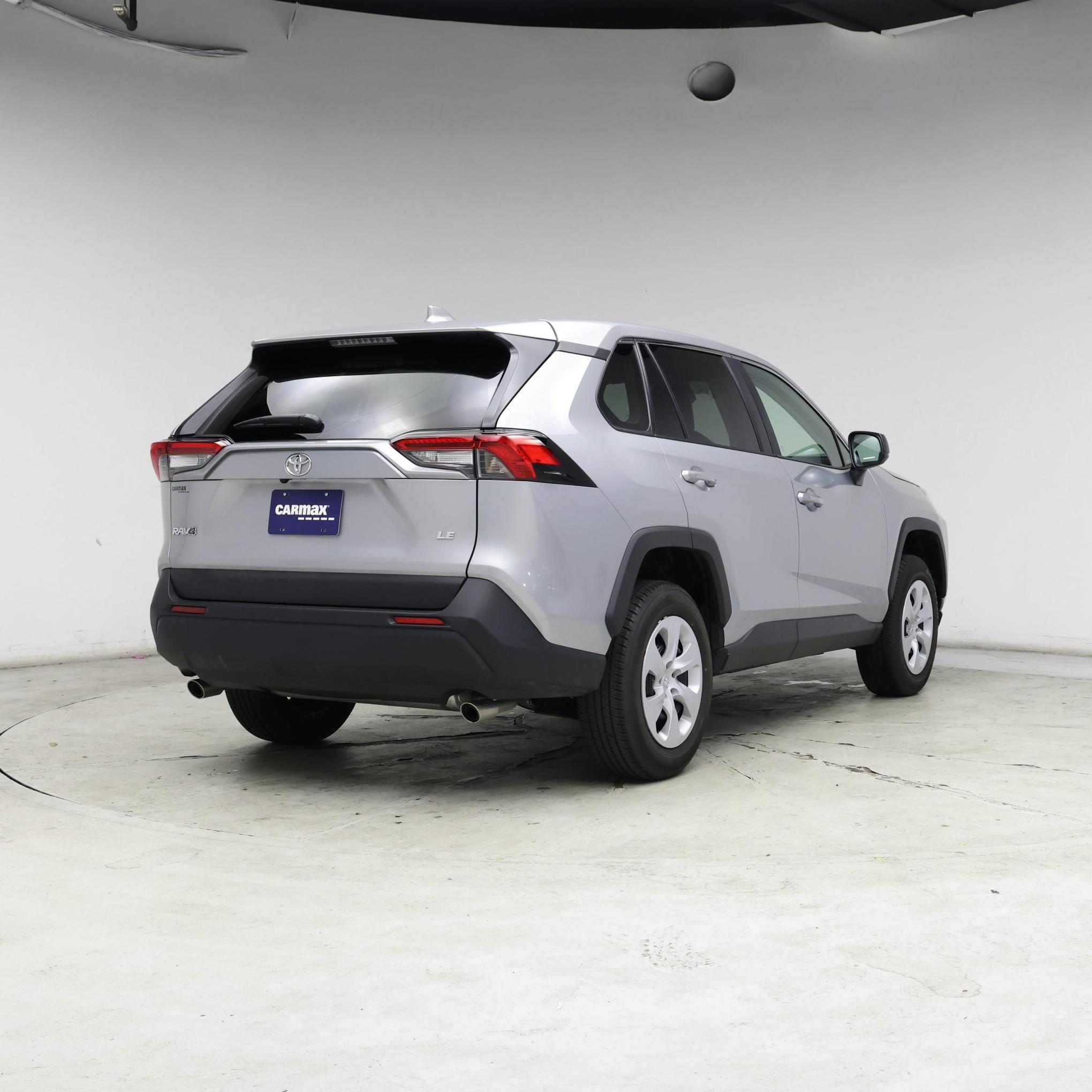 Thumbnail: 2025 Toyota RAV4 - 8