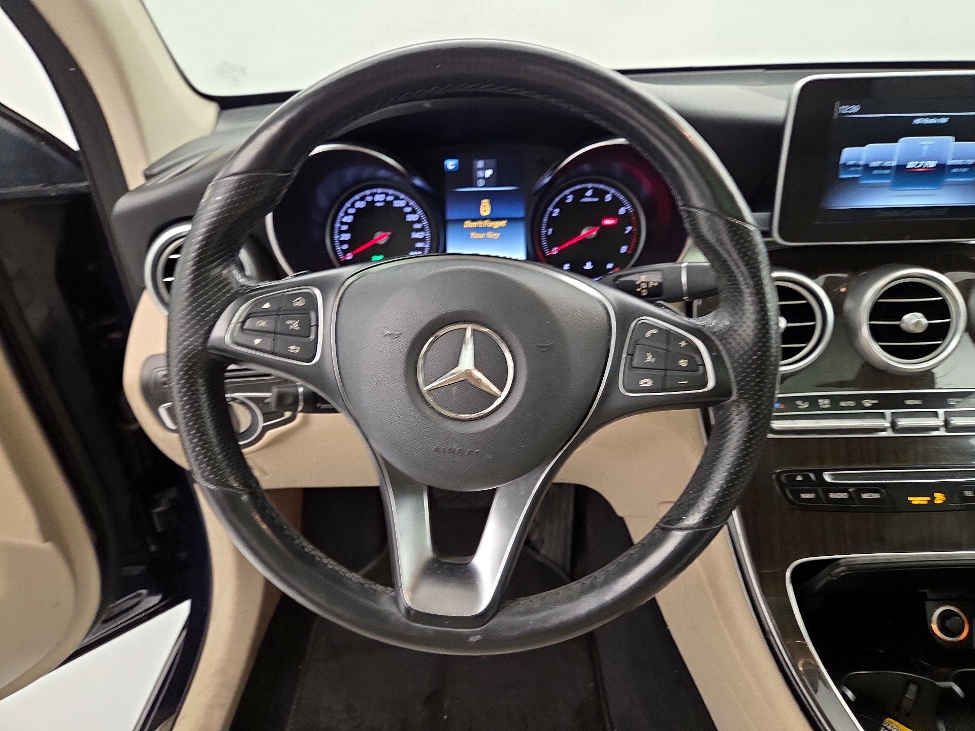 Thumbnail: 2019 Mercedes-Benz GLC - 10