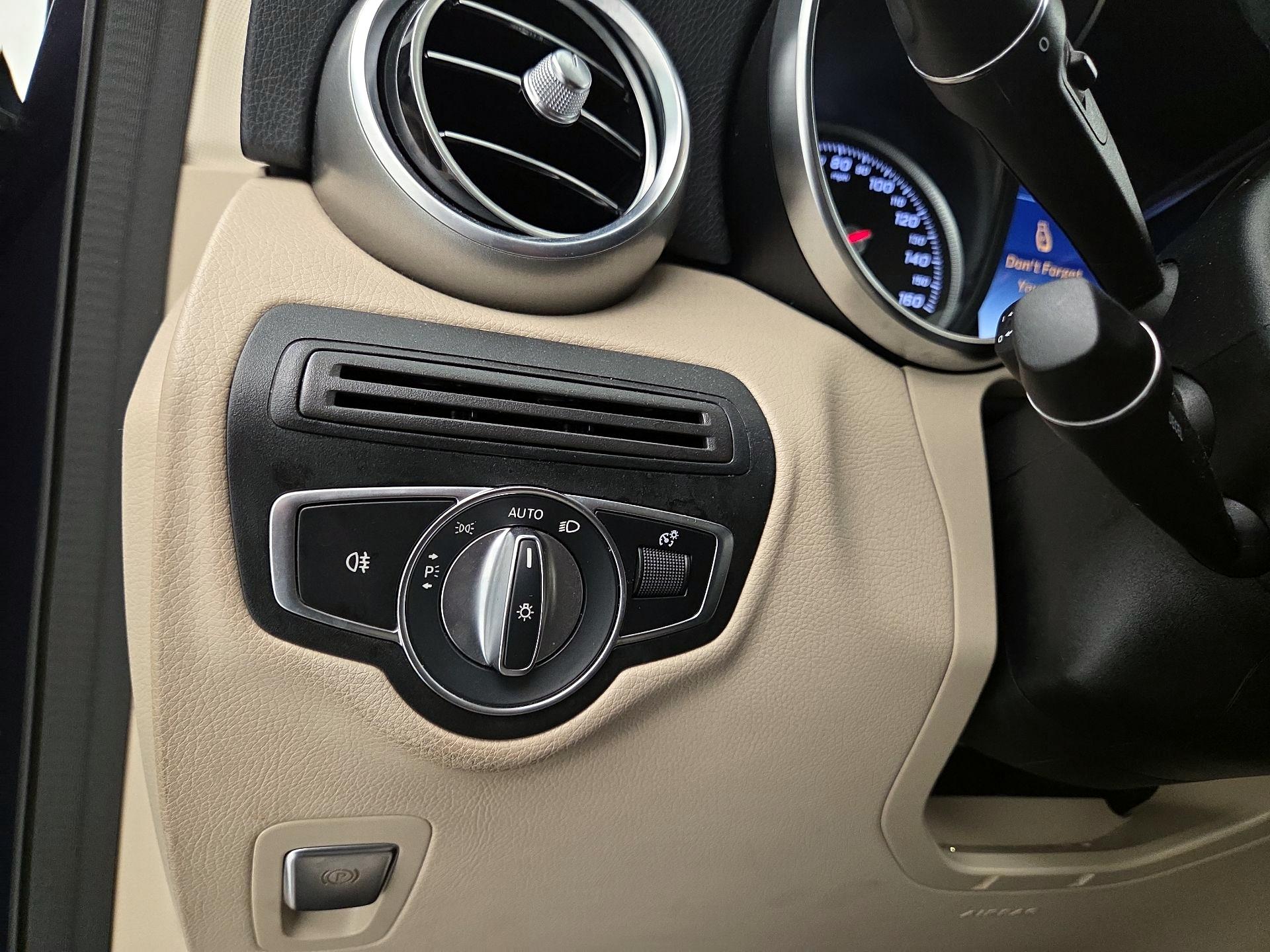 Thumbnail: 2019 Mercedes-Benz GLC - 13